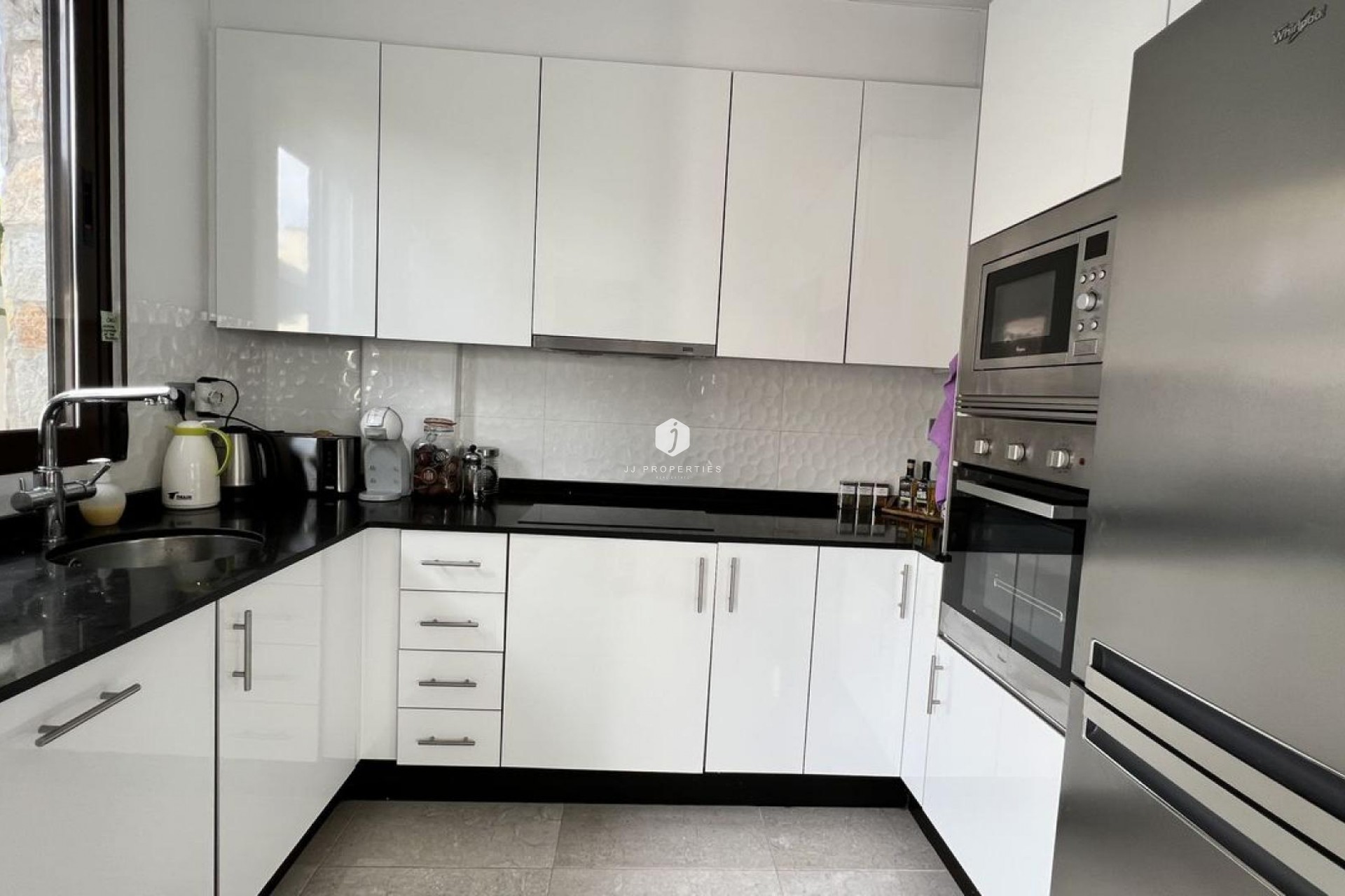 Resale - Chalet -
Cabo Roig - Costa Blanca