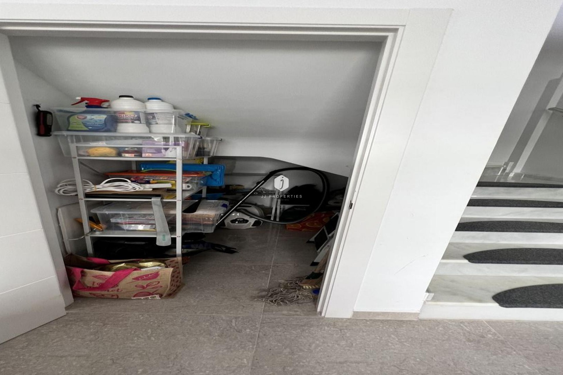 Resale - Chalet -
Cabo Roig - Costa Blanca