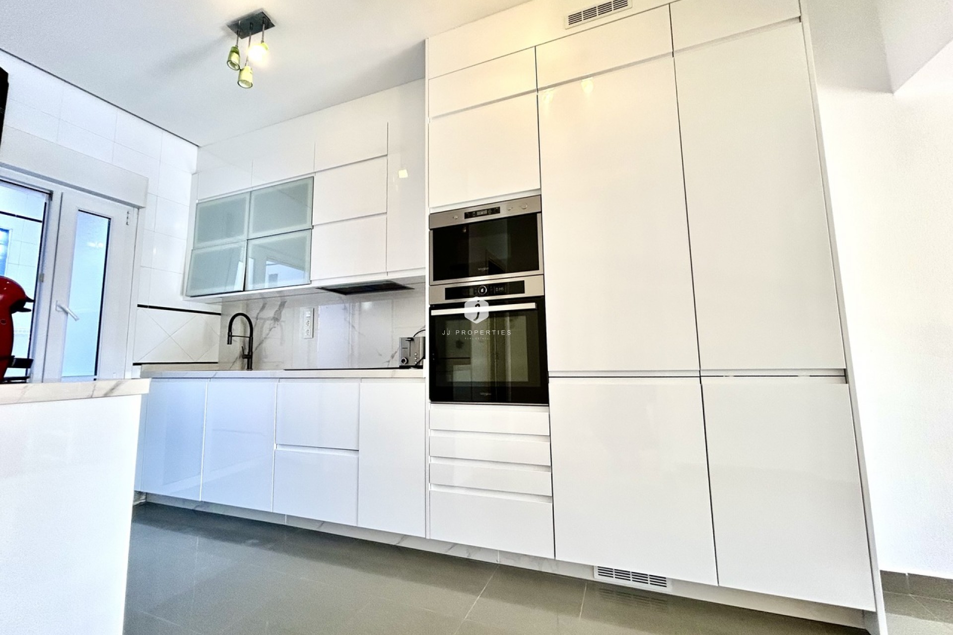 Resale - Chalet -
Cabo Roig - Costa Blanca