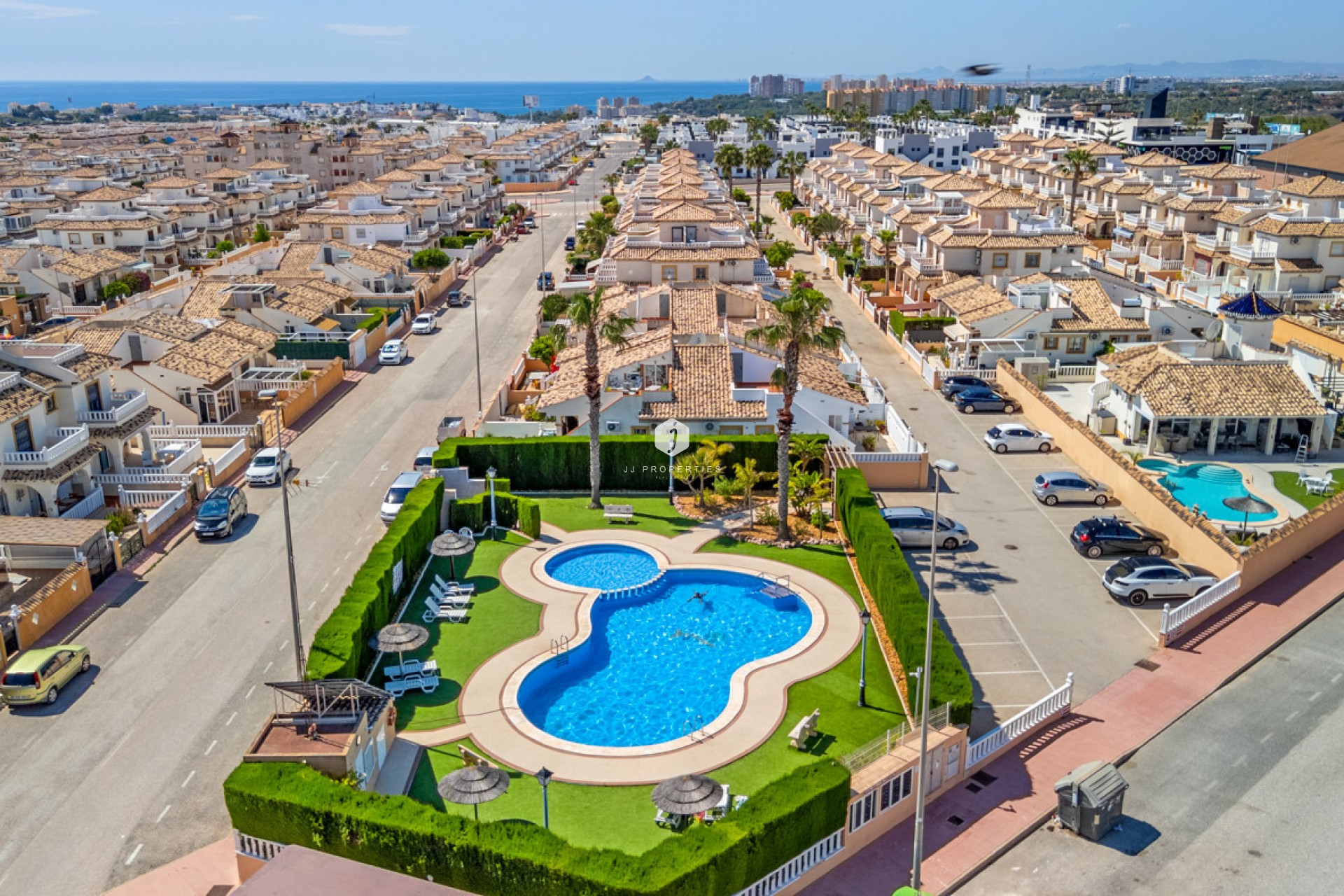 Resale - Chalet -
Cabo Roig - Costa Blanca