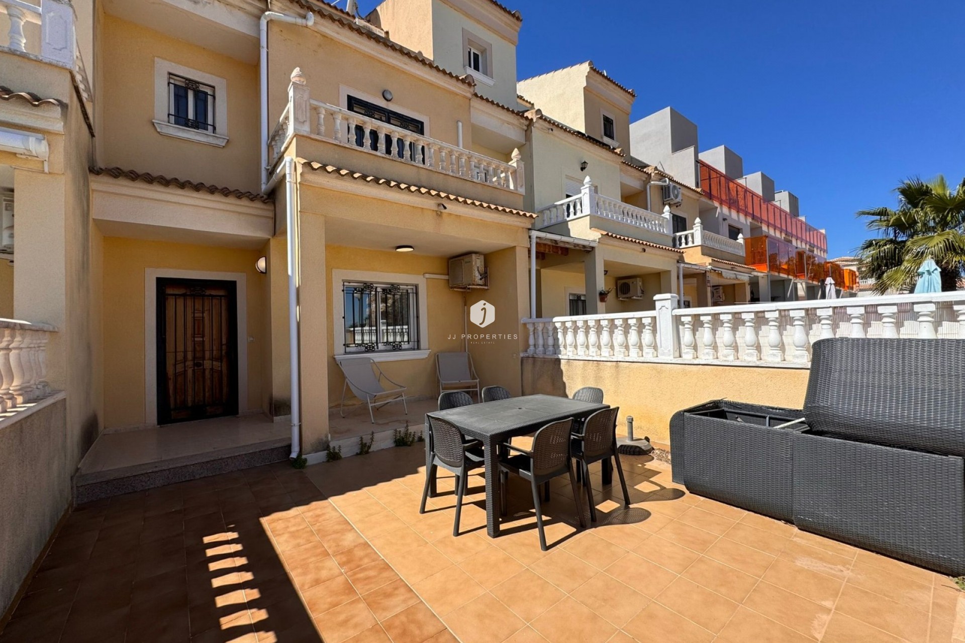 Resale - Chalet -
Campoamor - Costa Blanca