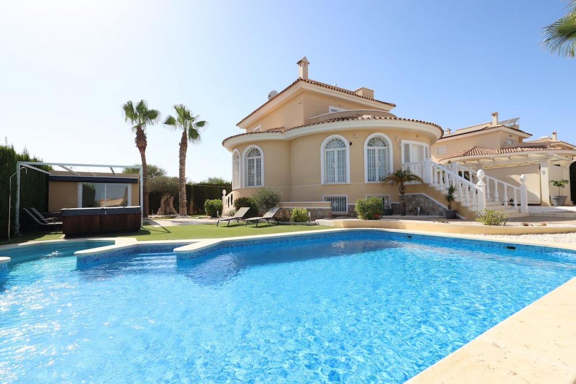 Resale - Chalet -
Ciudad Quesada - Costa Blanca