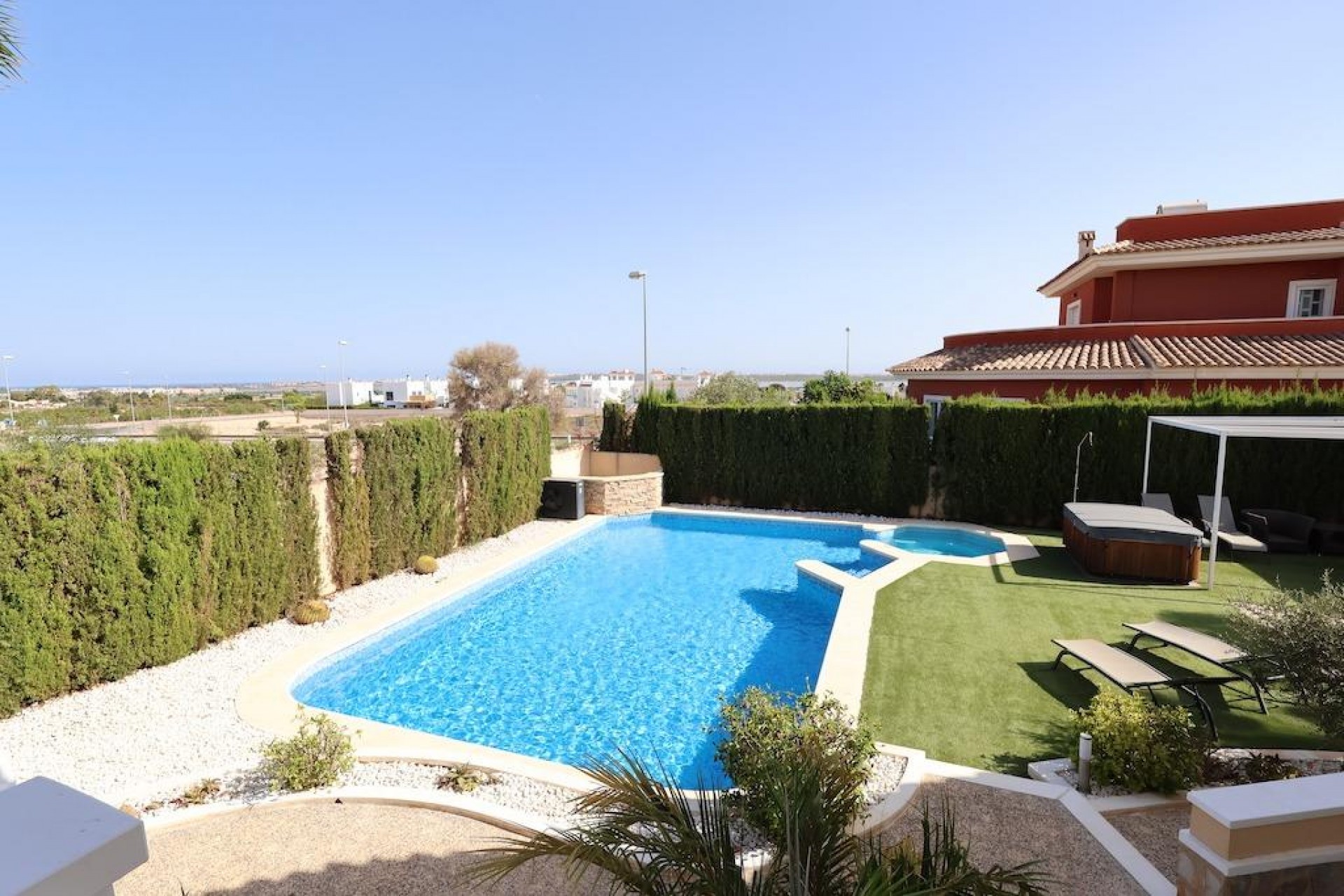 Resale - Chalet -
Ciudad Quesada - Costa Blanca