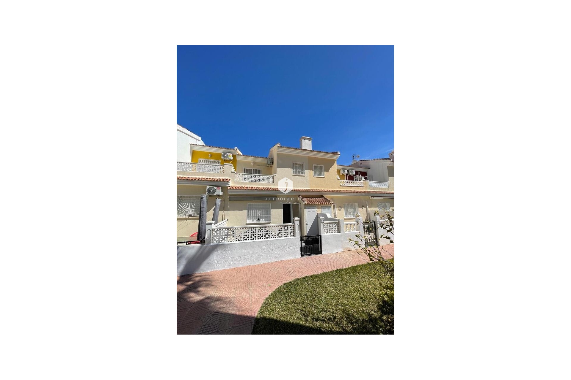 Resale - Chalet -
Ciudad Quesada - Costa Blanca