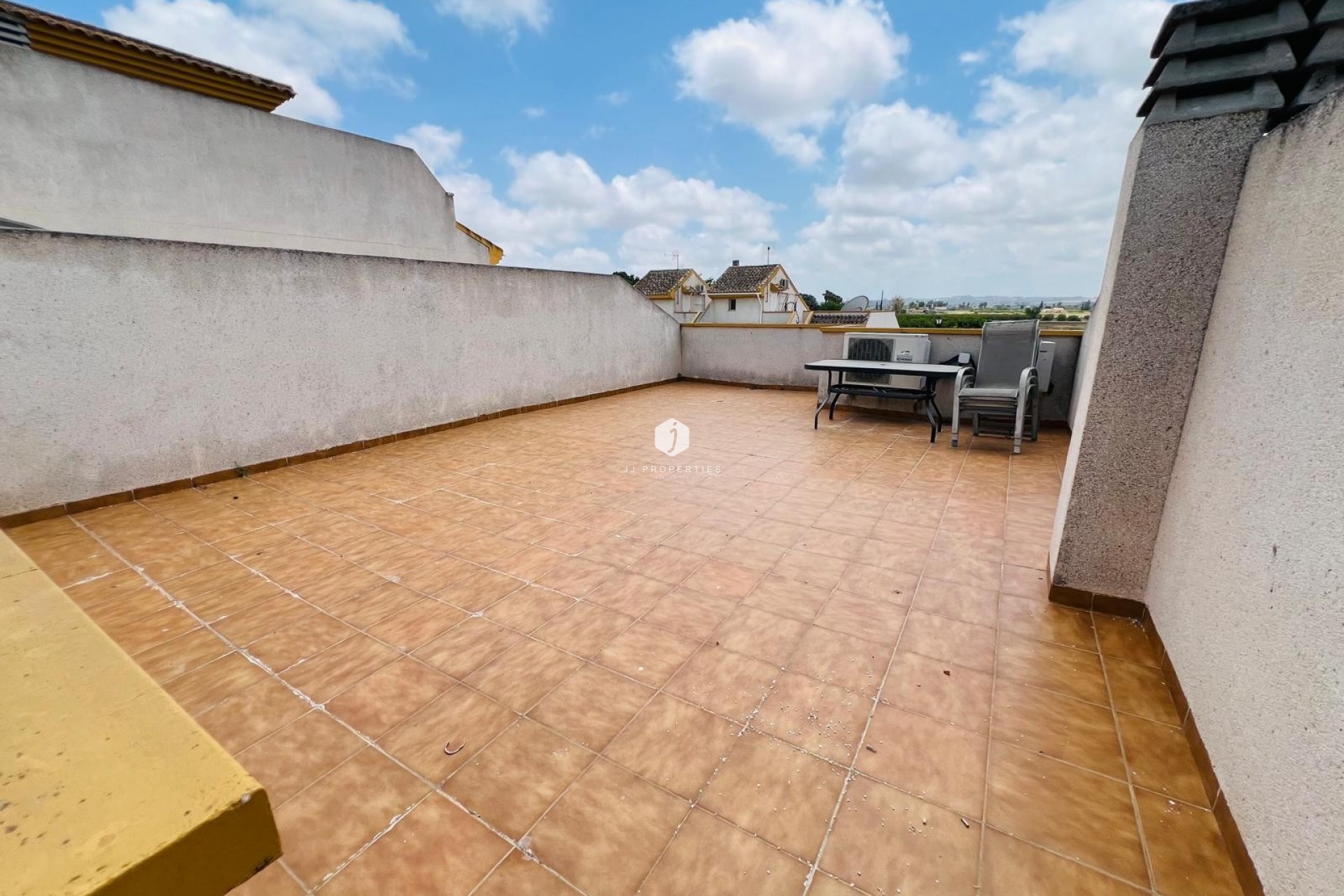 Resale - Chalet -
Daya Nueva - Costa Blanca