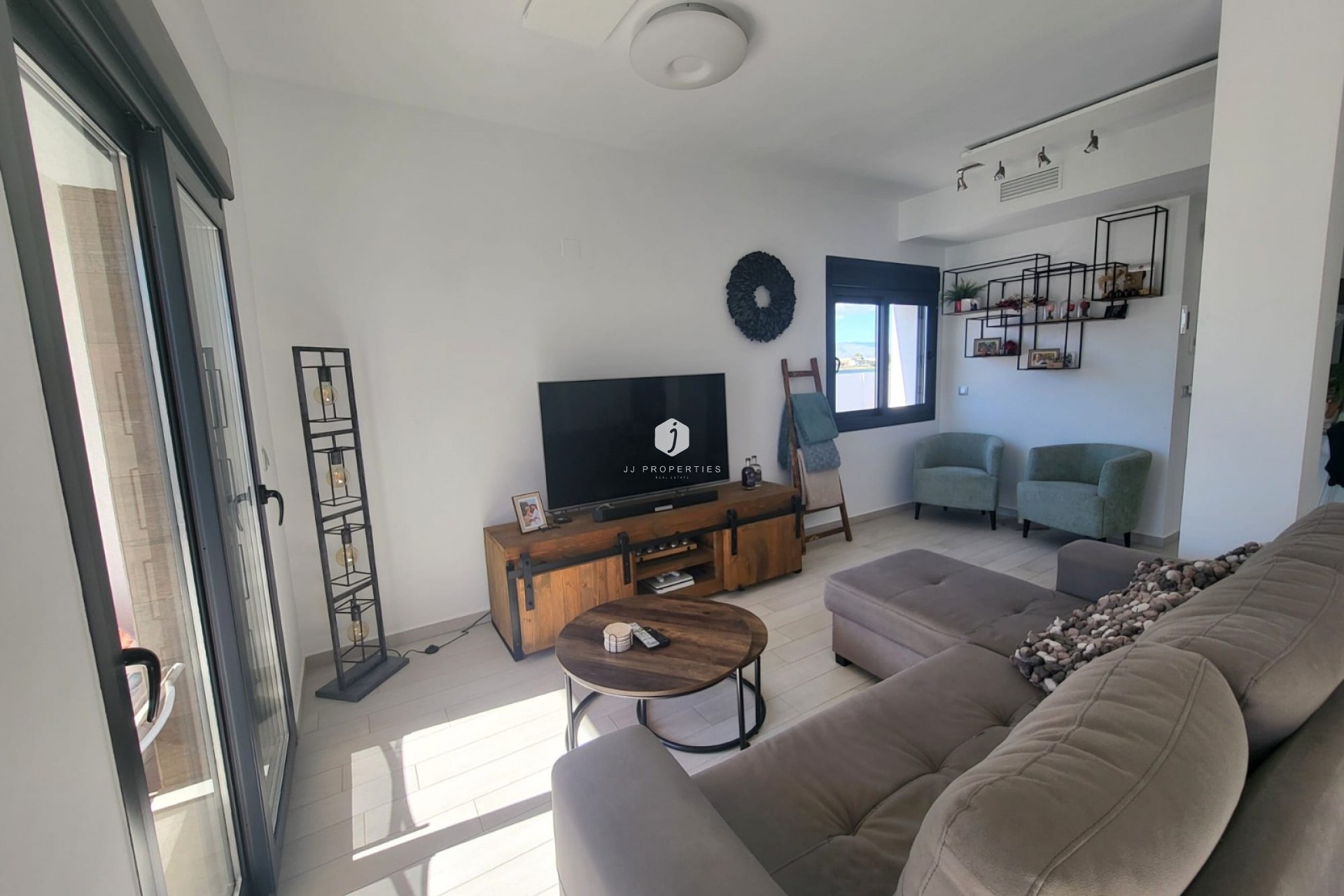 Resale - Chalet -
Daya Vieja - Costa Blanca