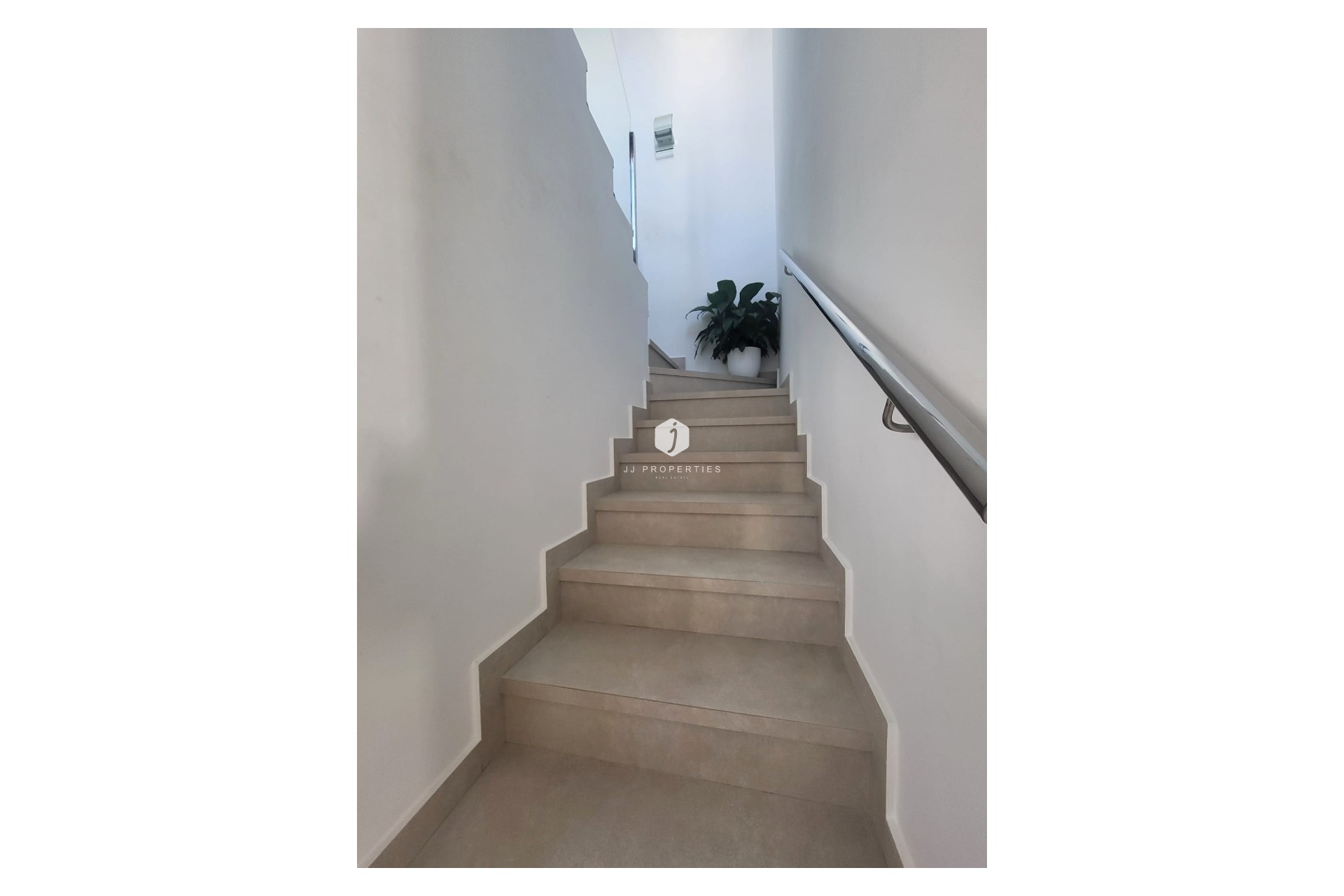 Resale - Chalet -
Daya Vieja - Costa Blanca