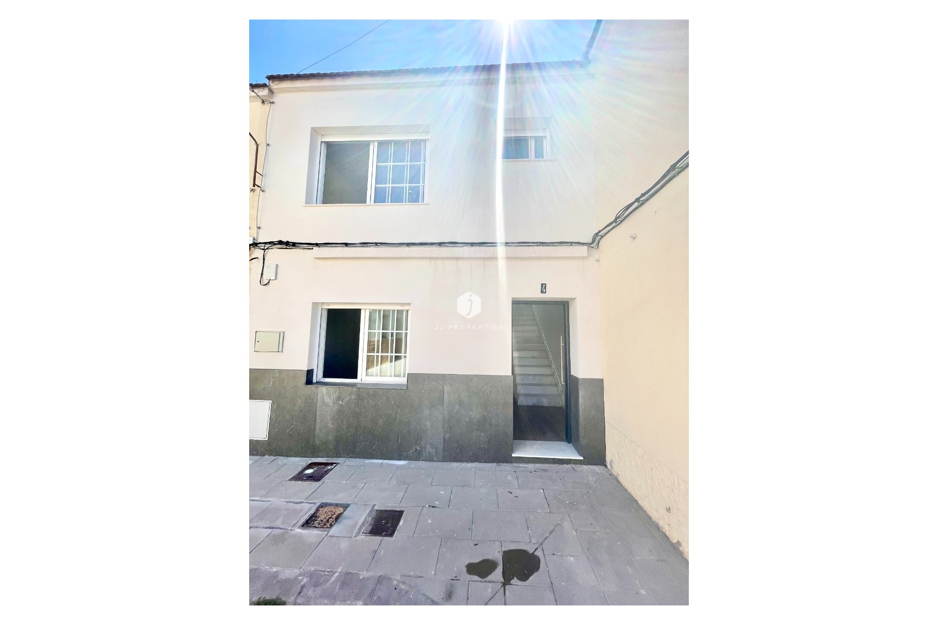 Resale - Chalet -
Daya Vieja - Costa Blanca