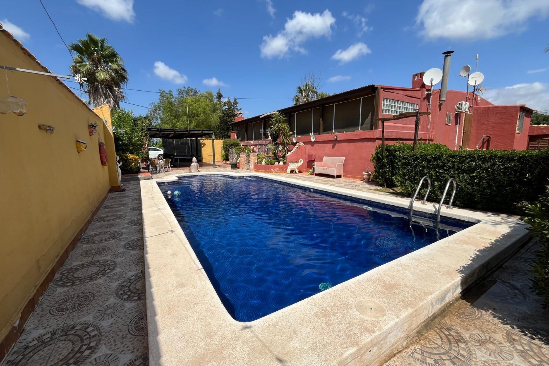 Resale - Chalet -
Dolores - Camino De La Cebada