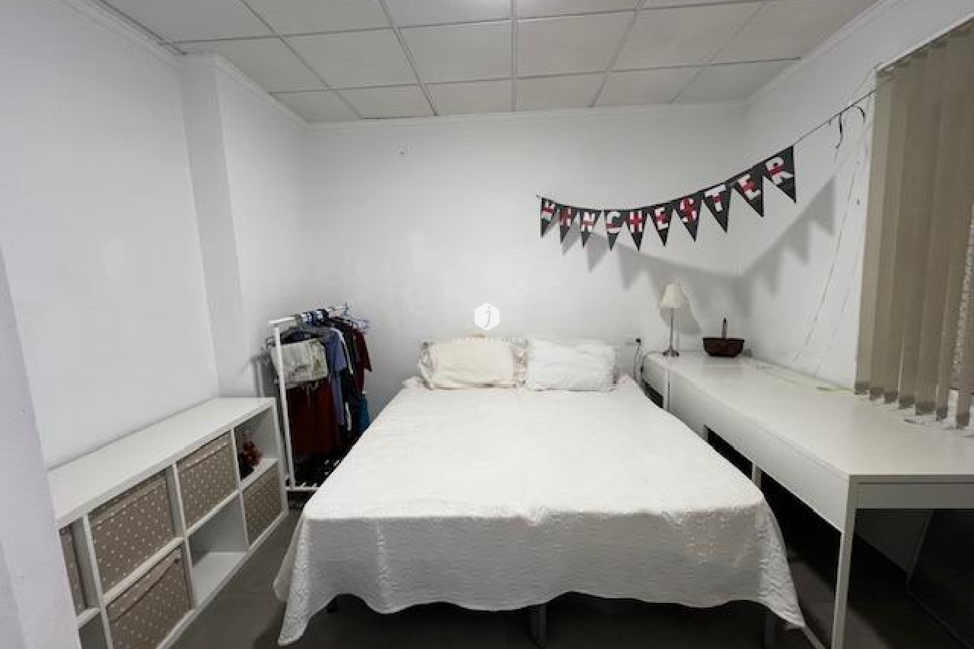 Resale - Chalet -
Dolores - Centro