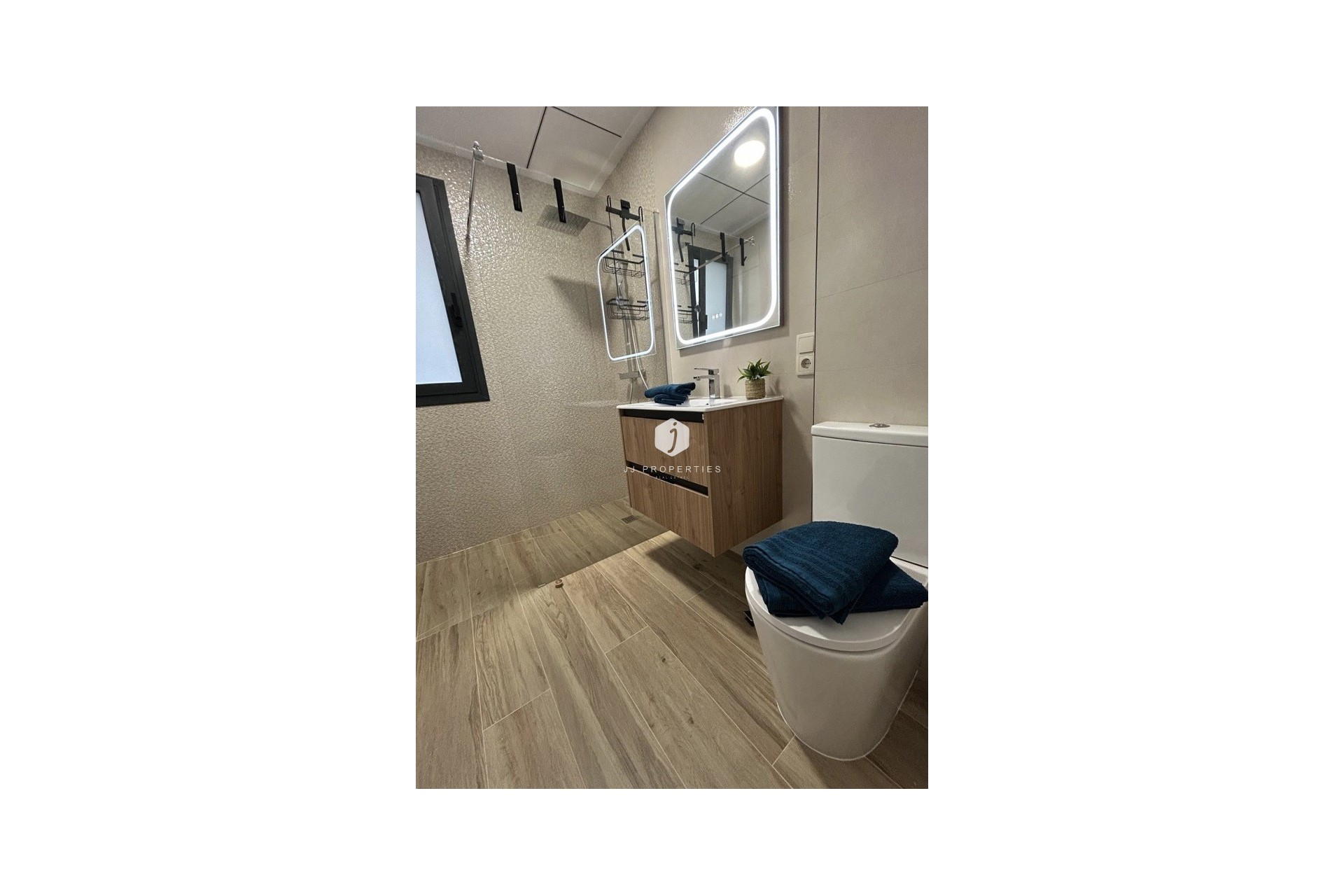 Resale - Chalet -
Dolores - Costa Blanca