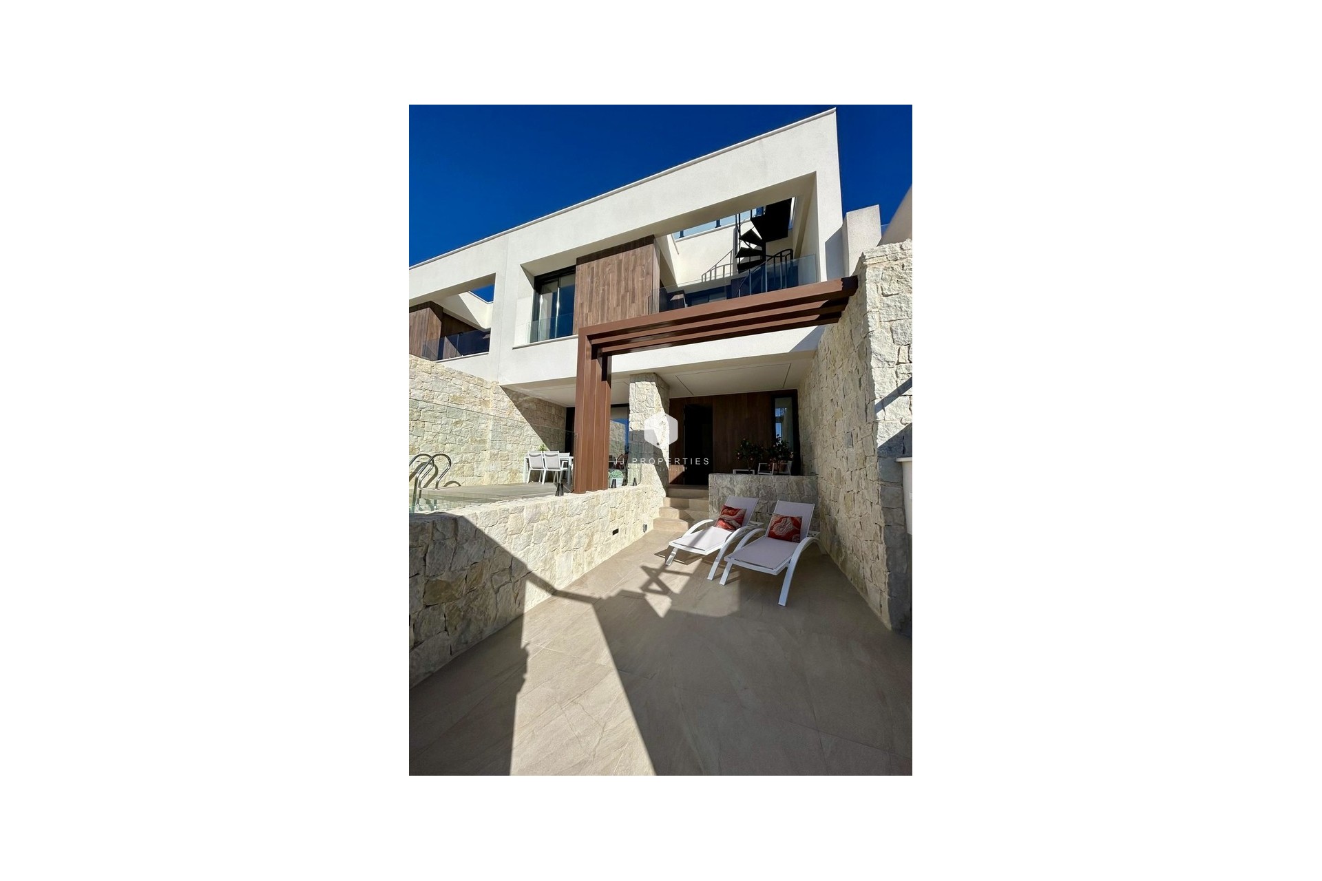 Resale - Chalet -
Dolores - Costa Blanca