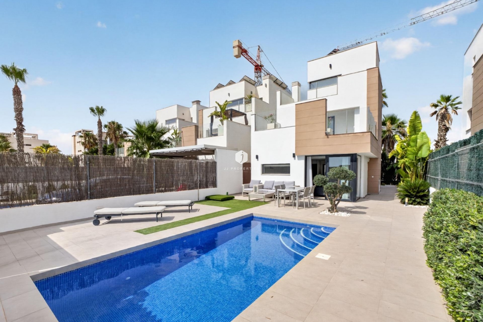 Resale - Chalet -
El Raso - Guardamar del Segura