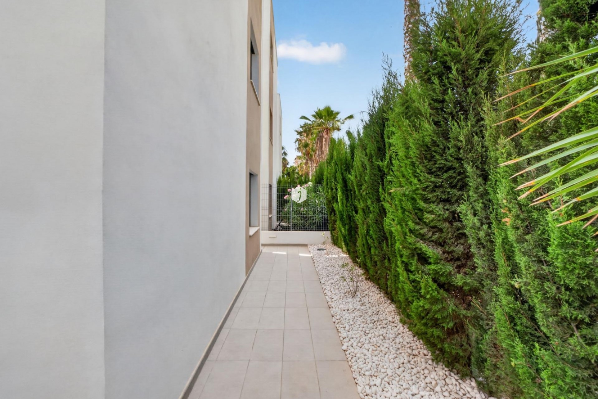 Resale - Chalet -
El Raso - Guardamar del Segura