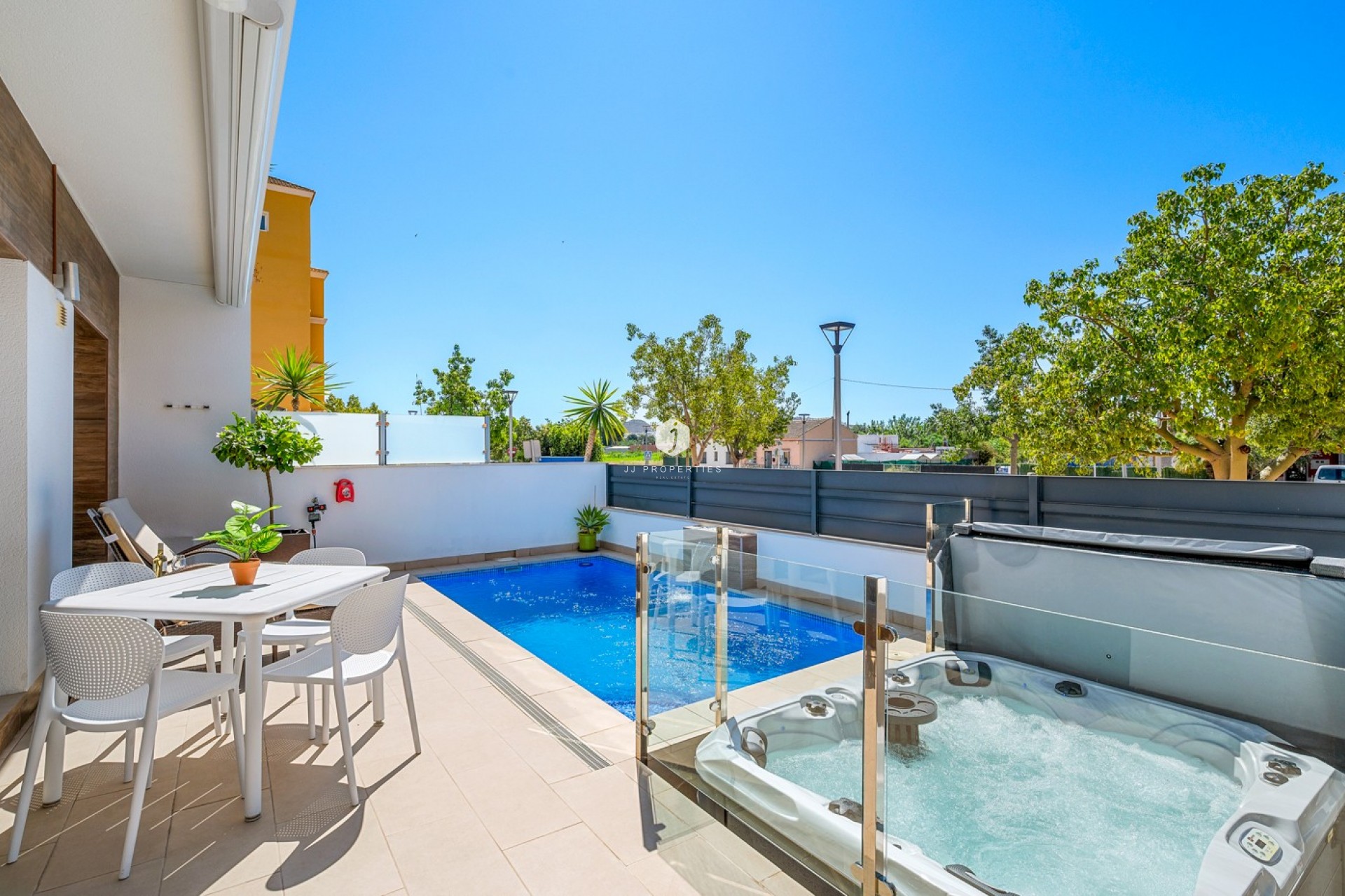 Resale - Chalet -
Formentera del Segura - Costa Blanca