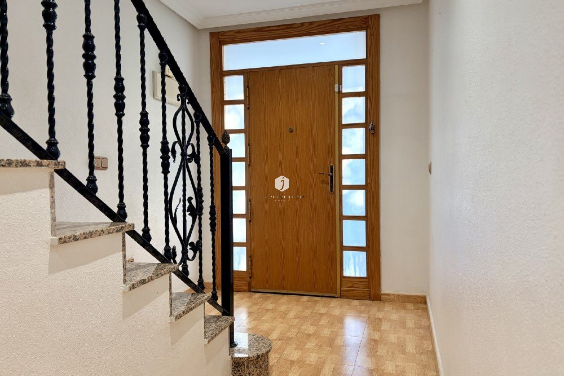 Resale - Chalet -
Formentera del Segura - Costa Blanca