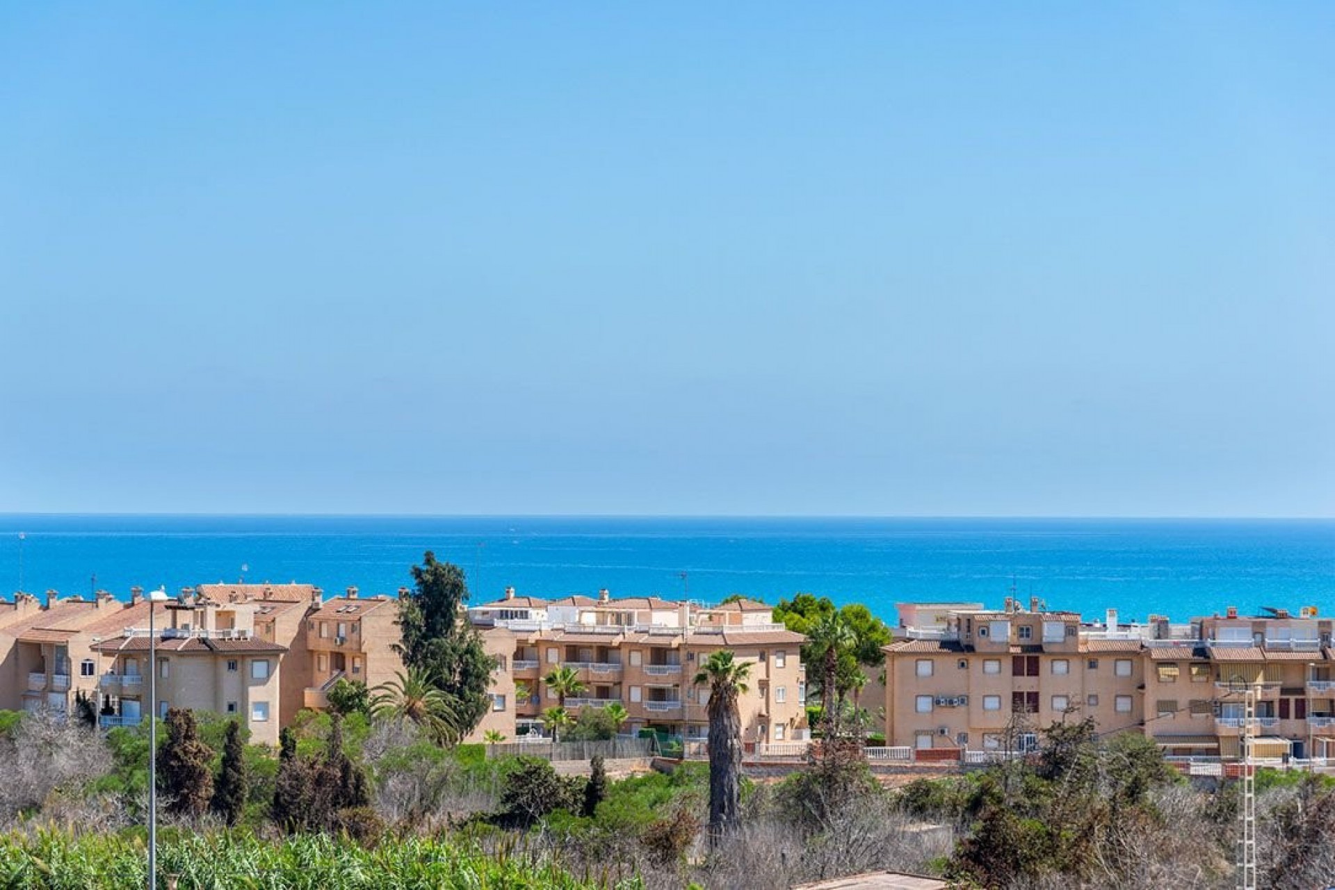 Resale - Chalet -
Guardamar del Segura - Costa Blanca