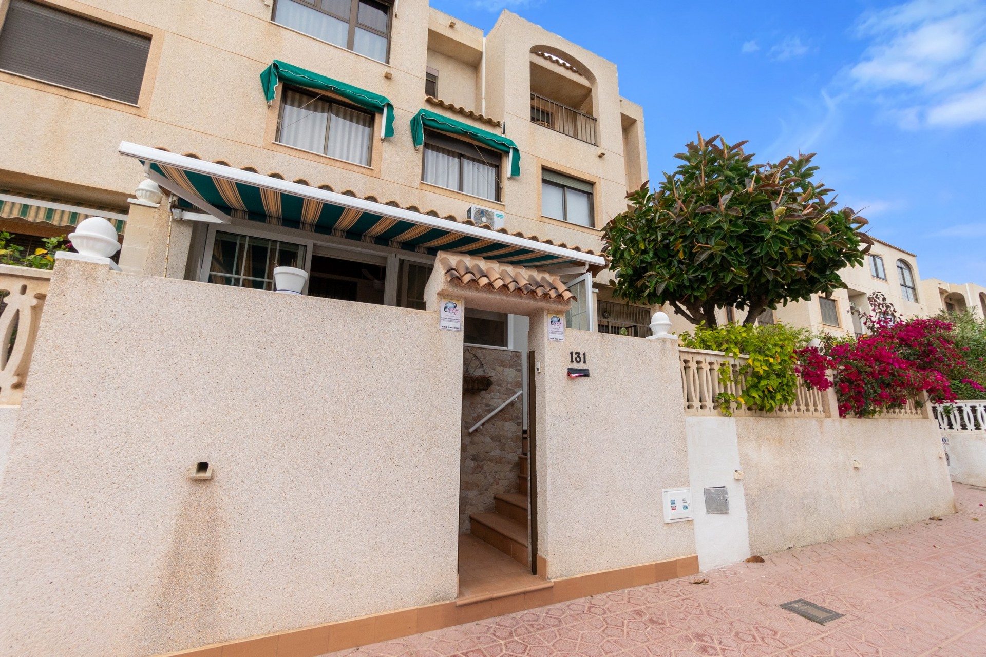 Resale - Chalet -
Guardamar del Segura - Costa Blanca