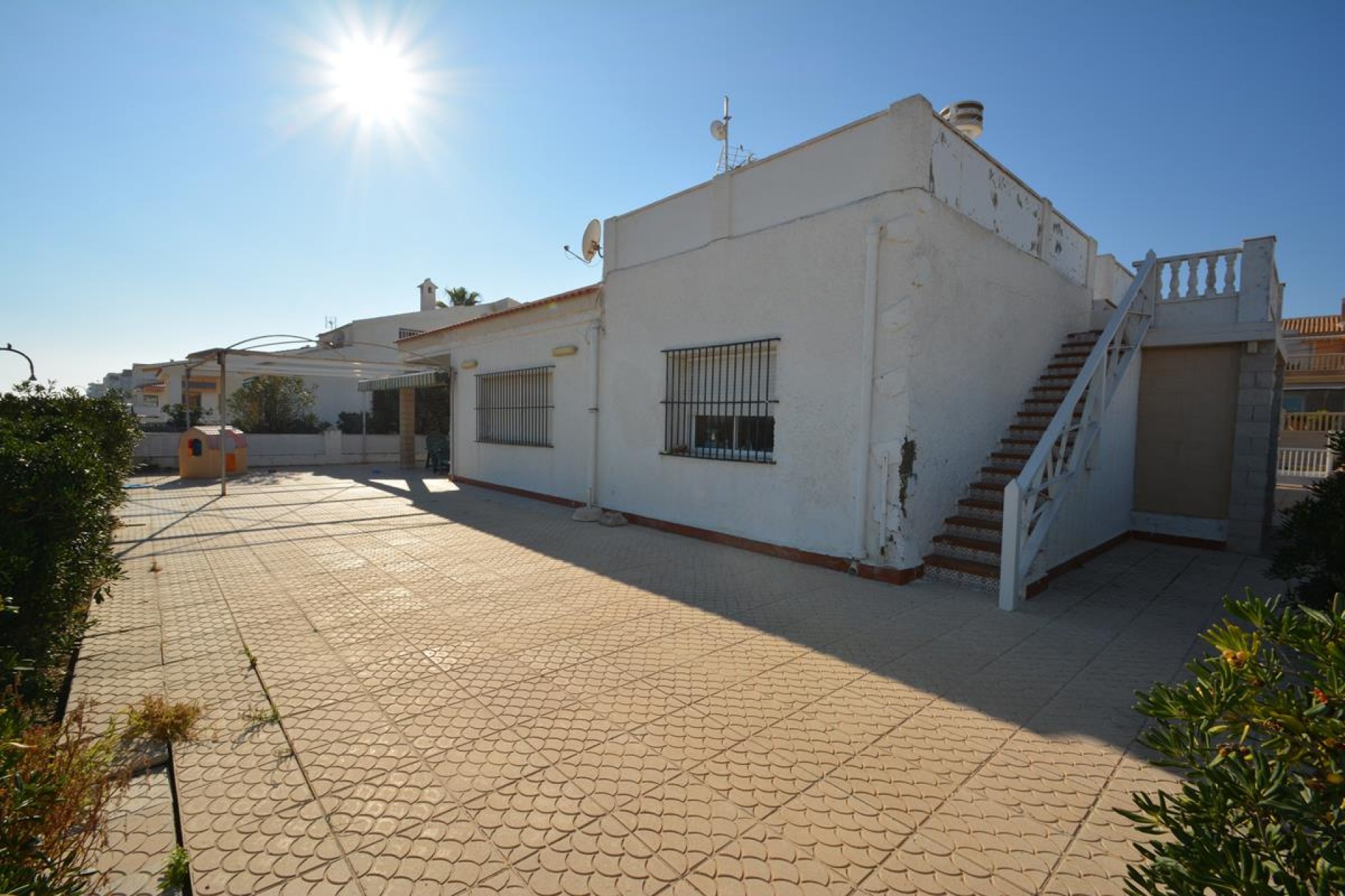 Resale - Chalet -
Guardamar del Segura - Costa Blanca