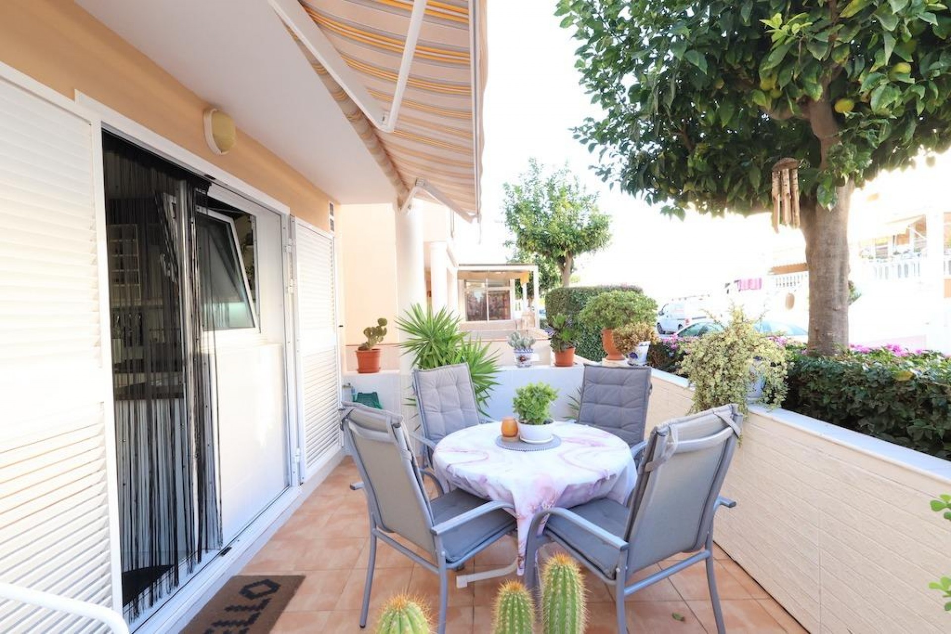 Resale - Chalet -
Guardamar del Segura - Costa Blanca