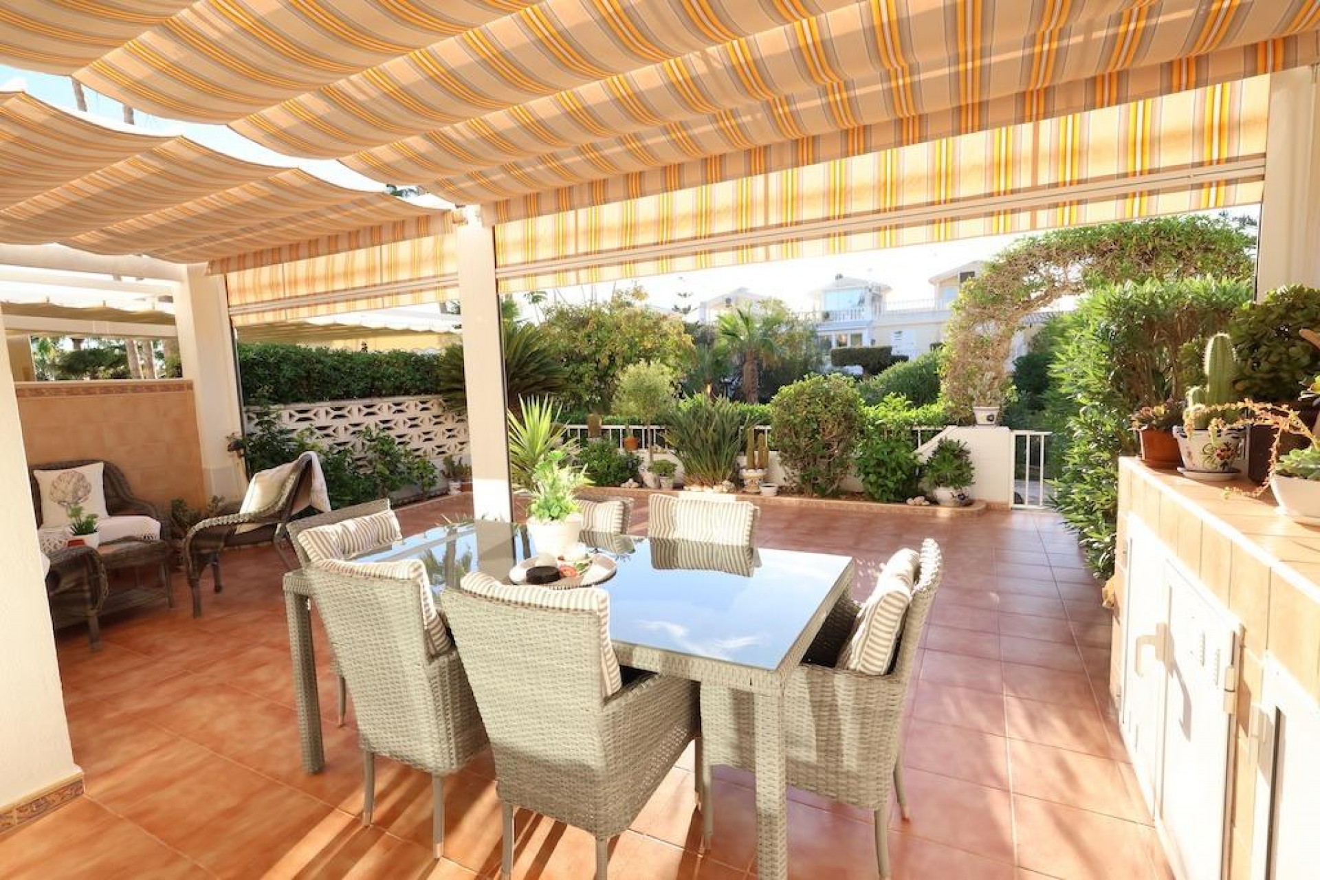 Resale - Chalet -
Guardamar del Segura - Costa Blanca