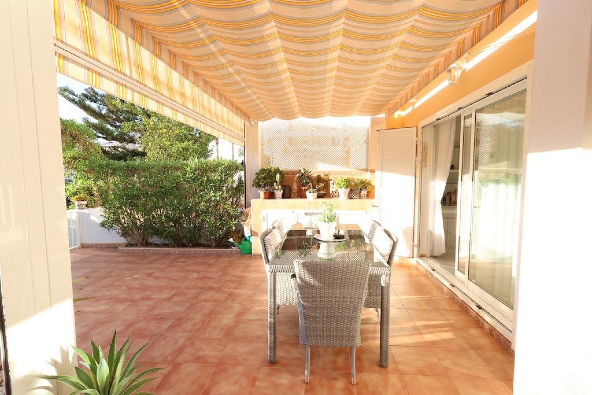 Resale - Chalet -
Guardamar del Segura - Costa Blanca