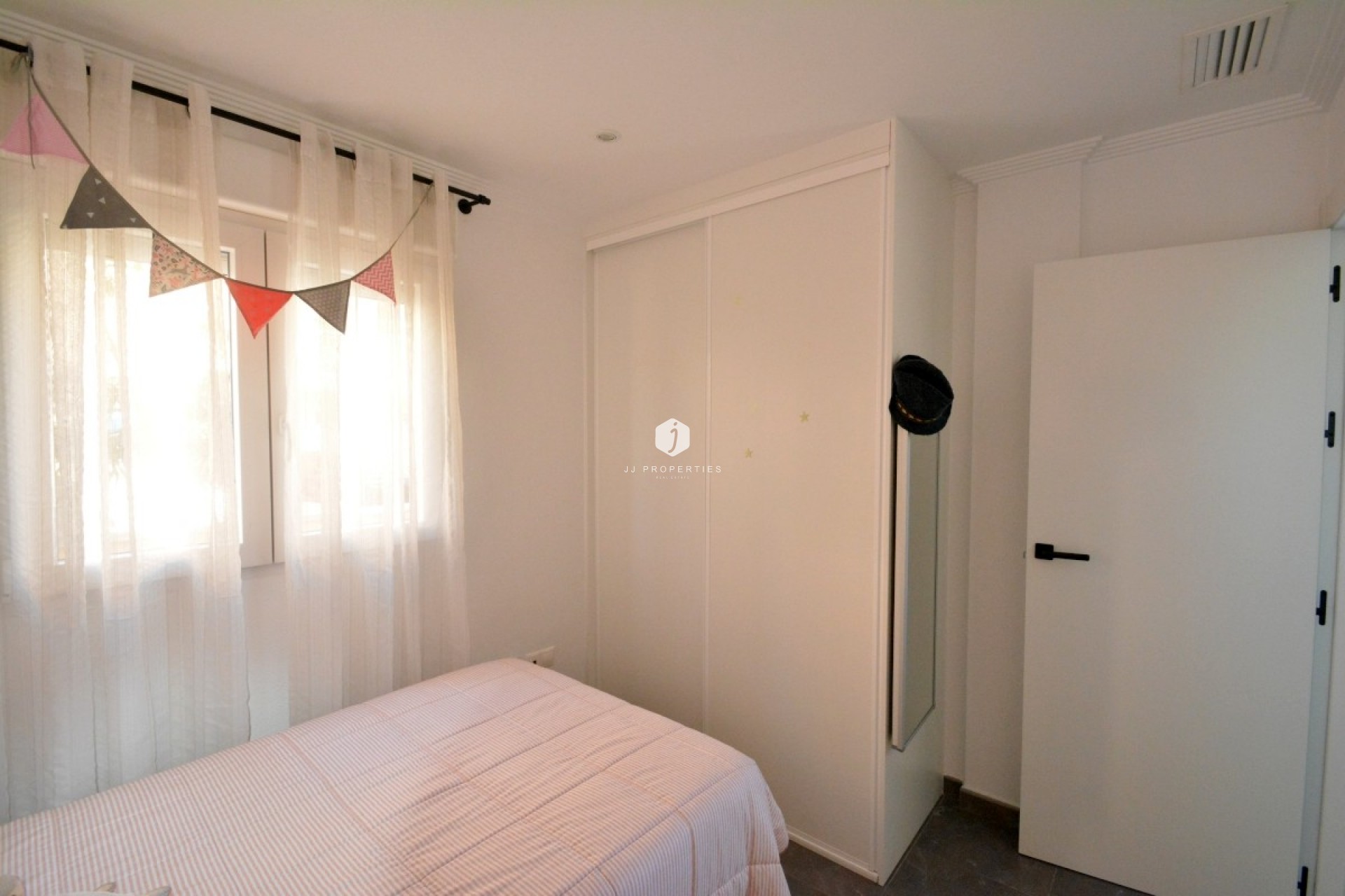 Resale - Chalet -
Guardamar del Segura - Costa Blanca