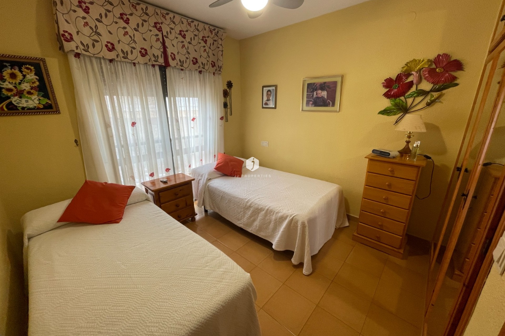 Resale - Chalet -
Guardamar del Segura - Costa Blanca