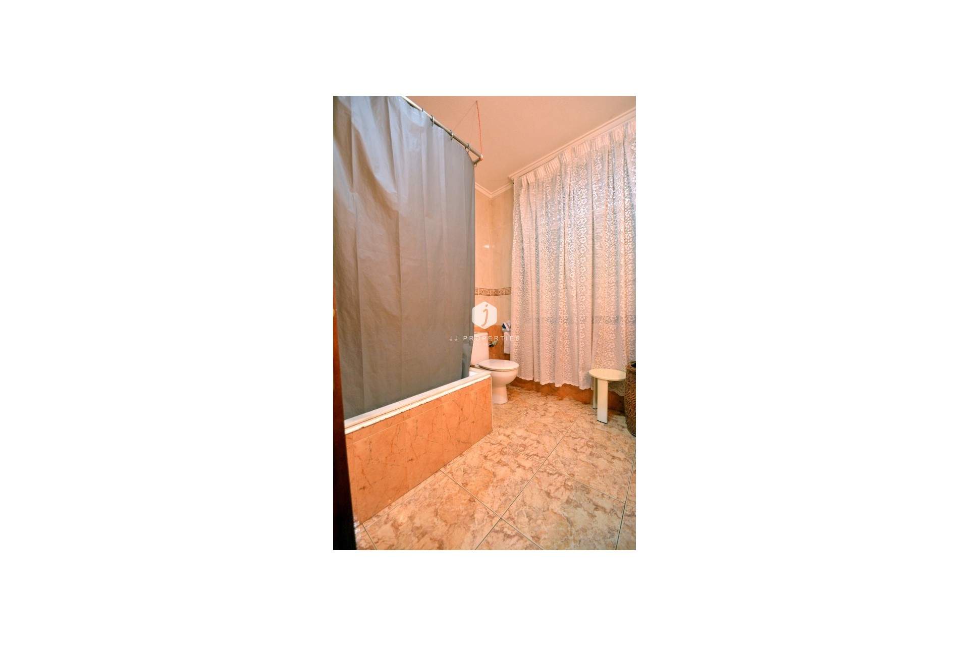 Resale - Chalet -
Guardamar del Segura - Costa Blanca