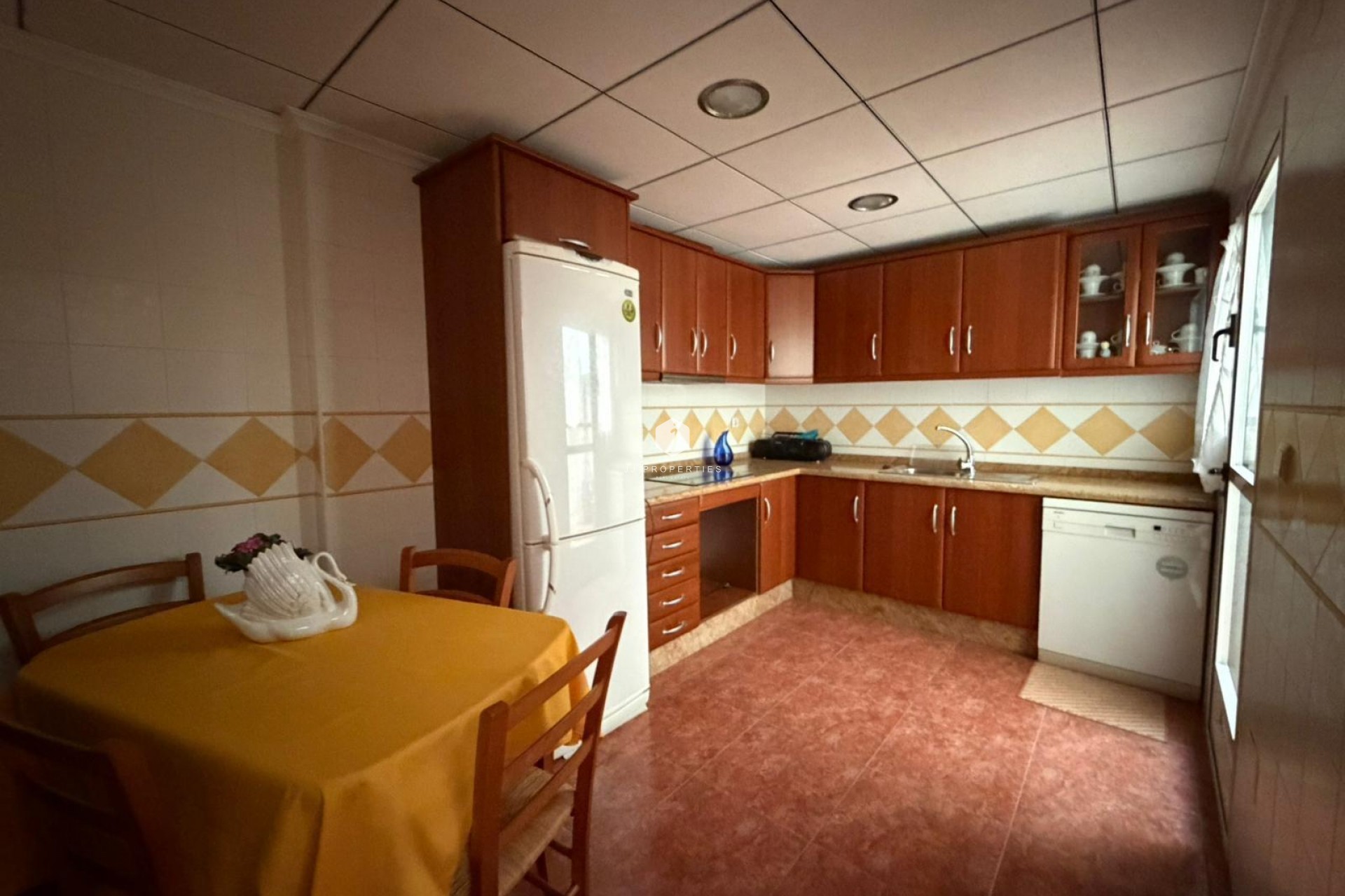 Resale - Chalet -
Guardamar del Segura - Pueblo