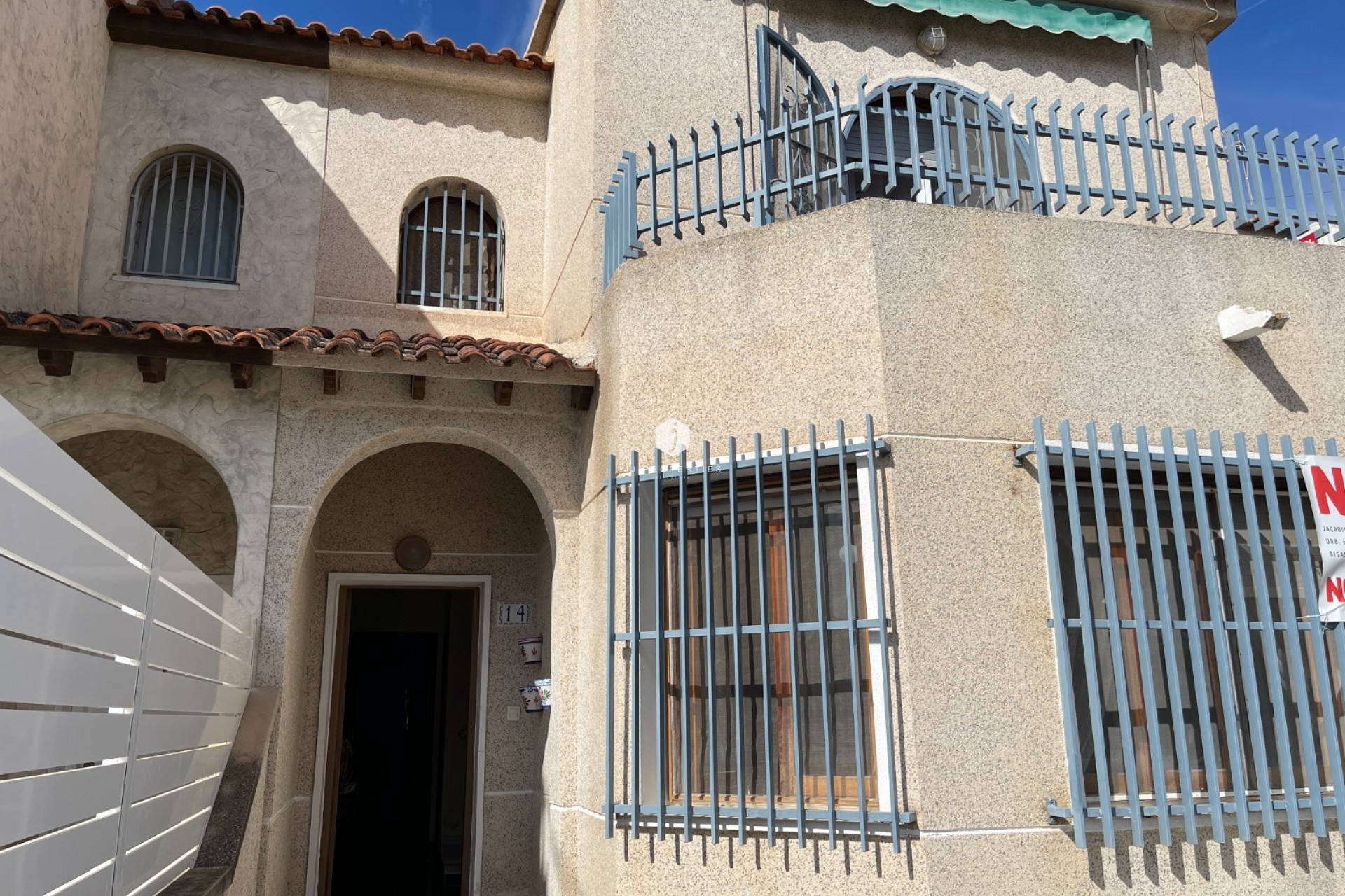 Resale - Chalet -
Jacarilla - Inland