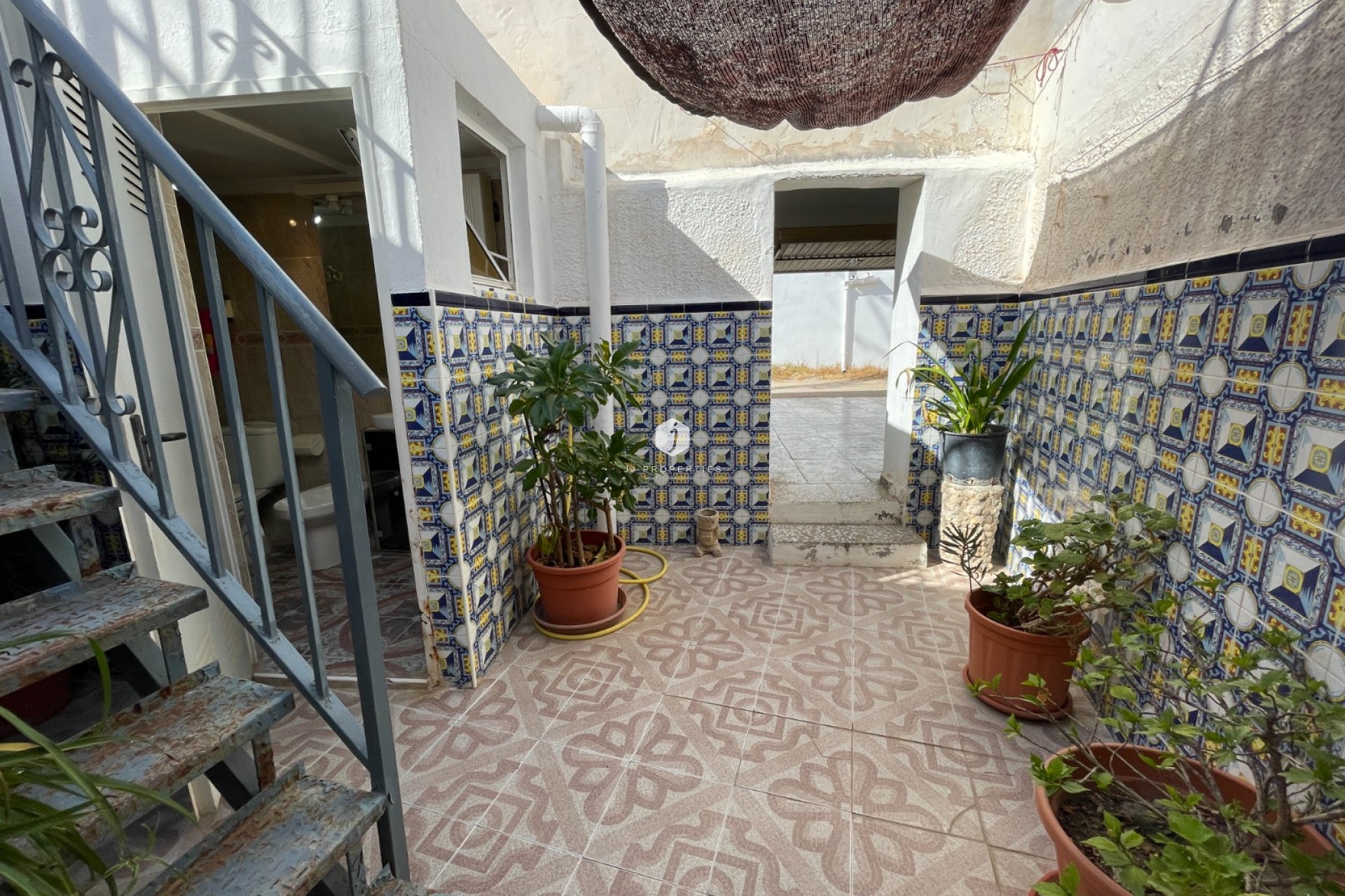 Resale - Chalet -
Jacarilla - Inland