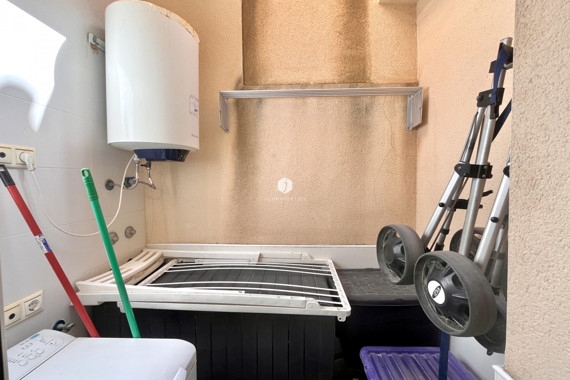 Resale - Chalet -
La Mata - Costa Blanca