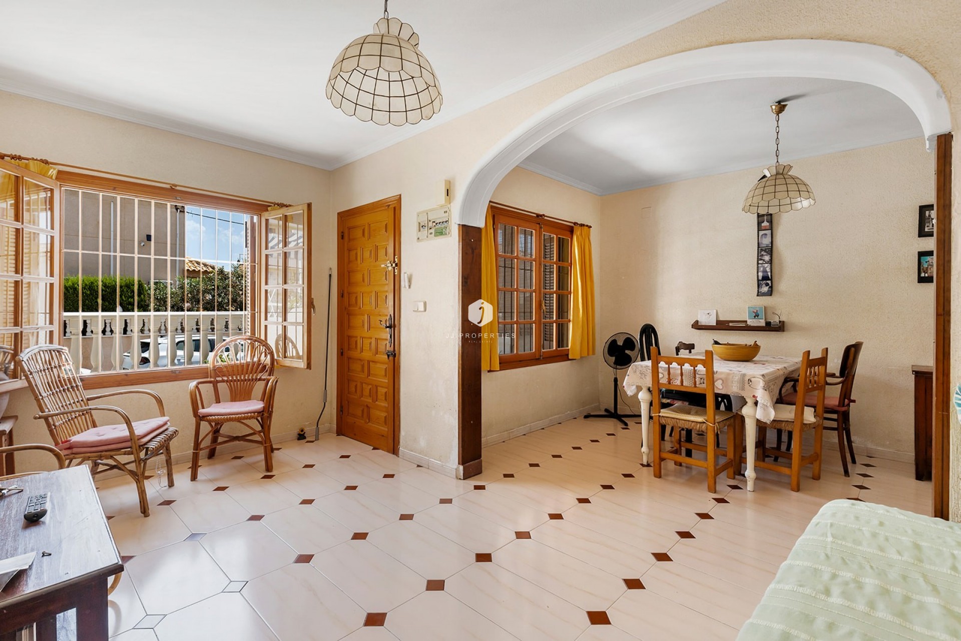 Resale - Chalet -
La Mata - Costa Blanca