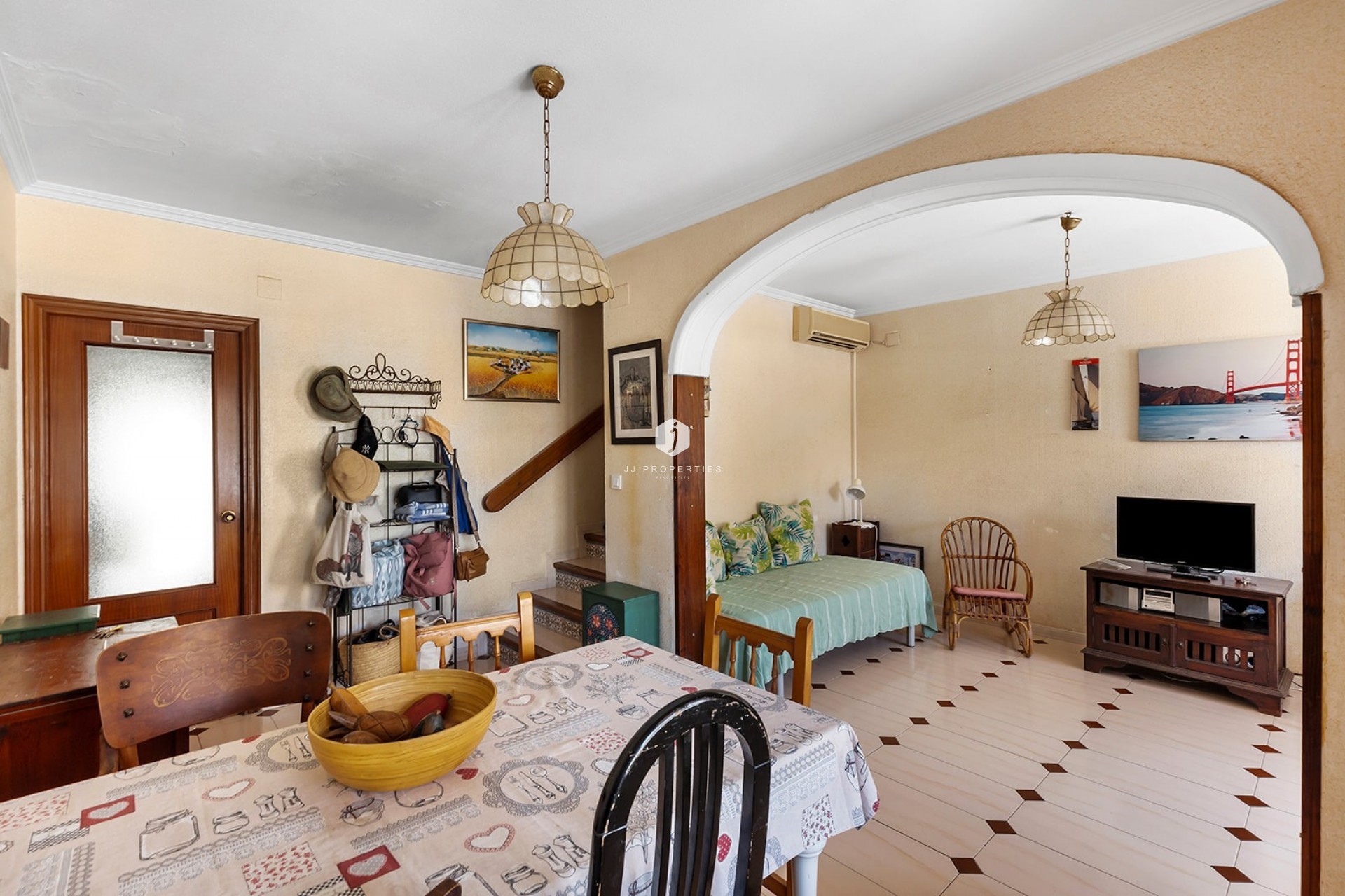 Resale - Chalet -
La Mata - Costa Blanca