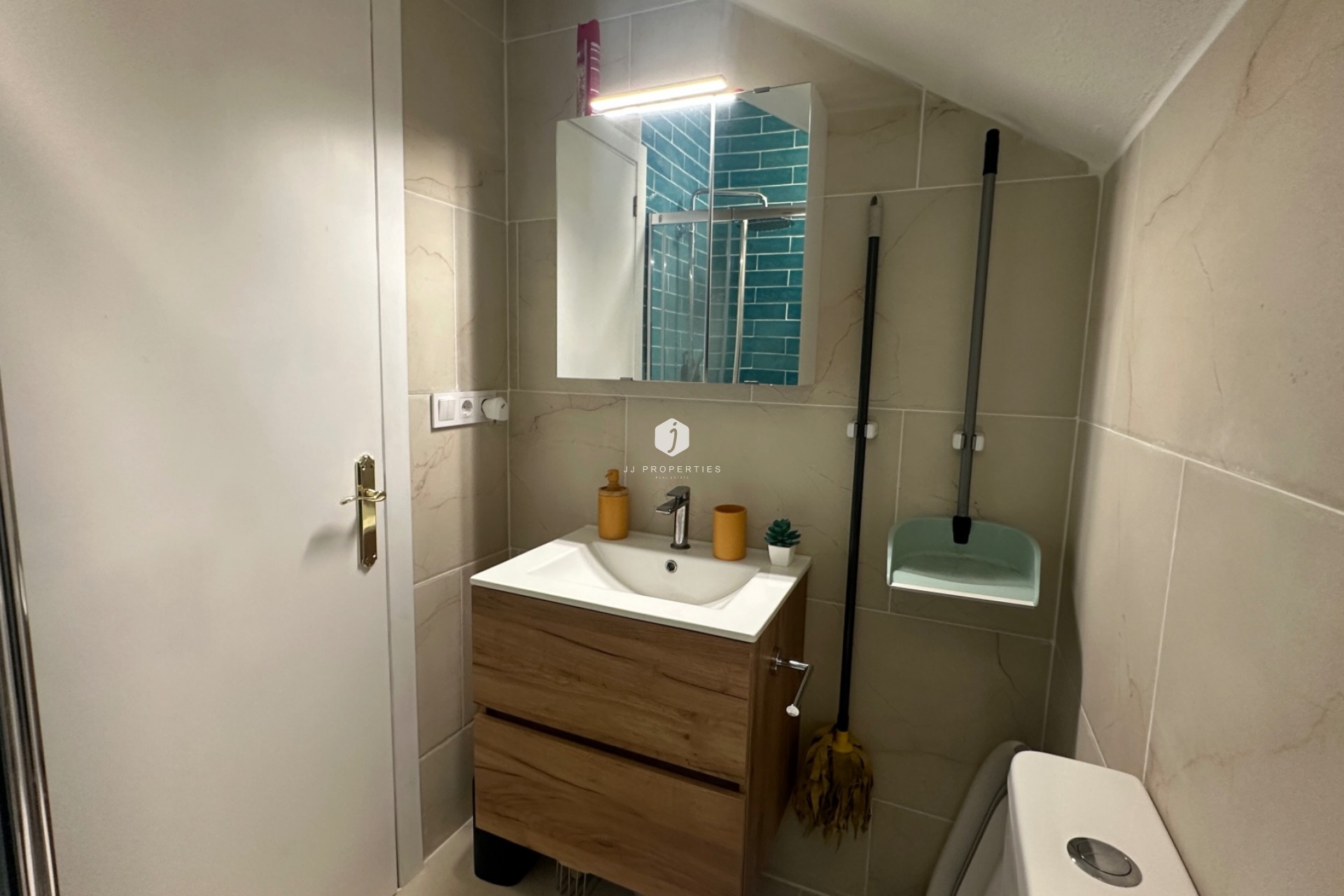 Resale - Chalet -
La Mata - Costa Blanca