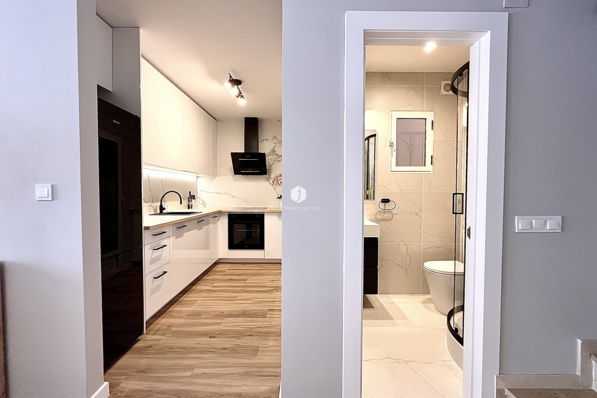 Resale - Chalet -
Los Altos - Costa Blanca
