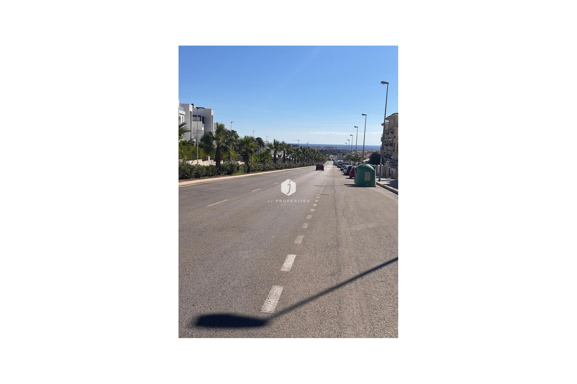 Resale - Chalet -
Los Altos - Costa Blanca