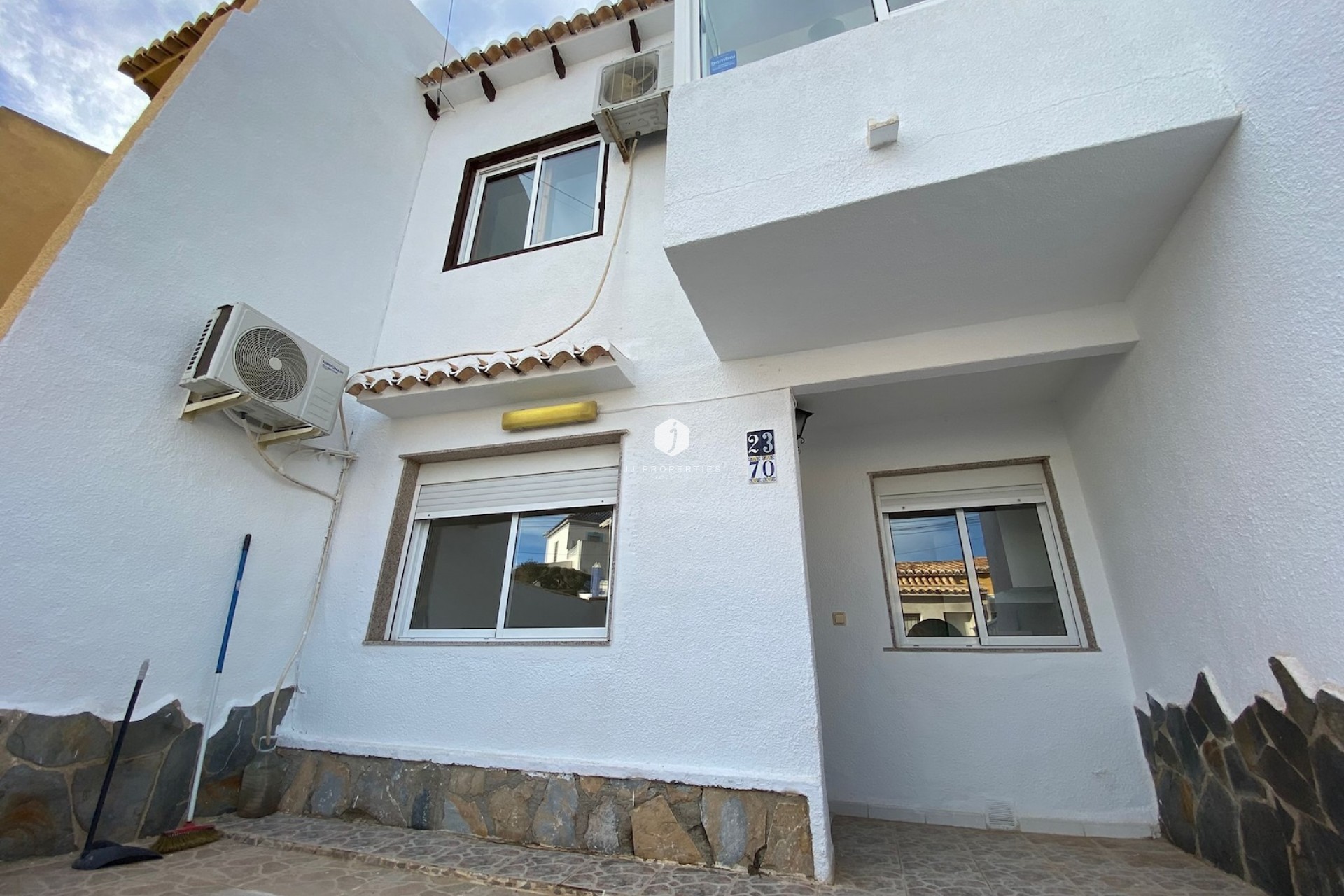 Resale - Chalet -
Los Balcones - Costa Blanca