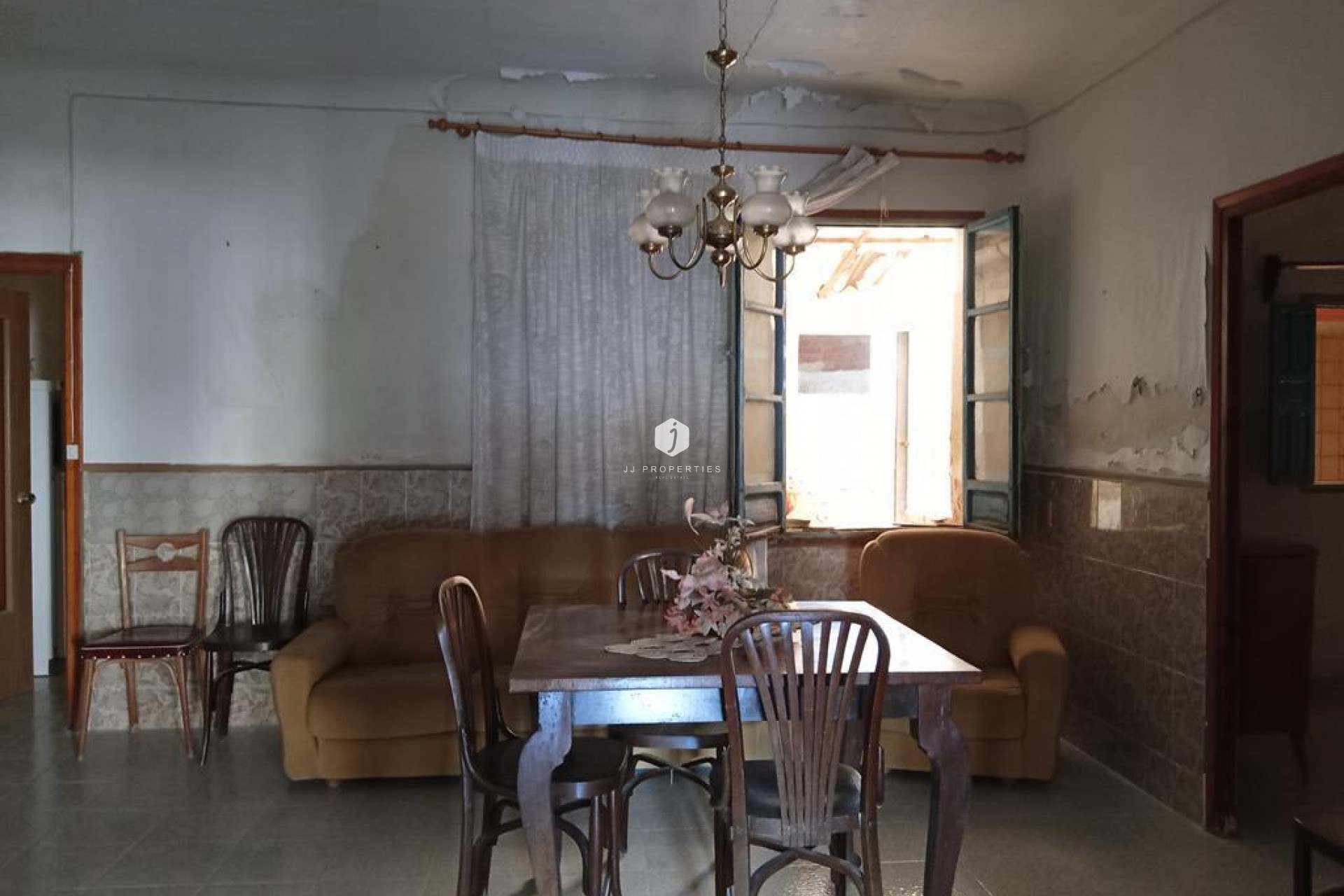 Resale - Chalet -
Los Montesinos