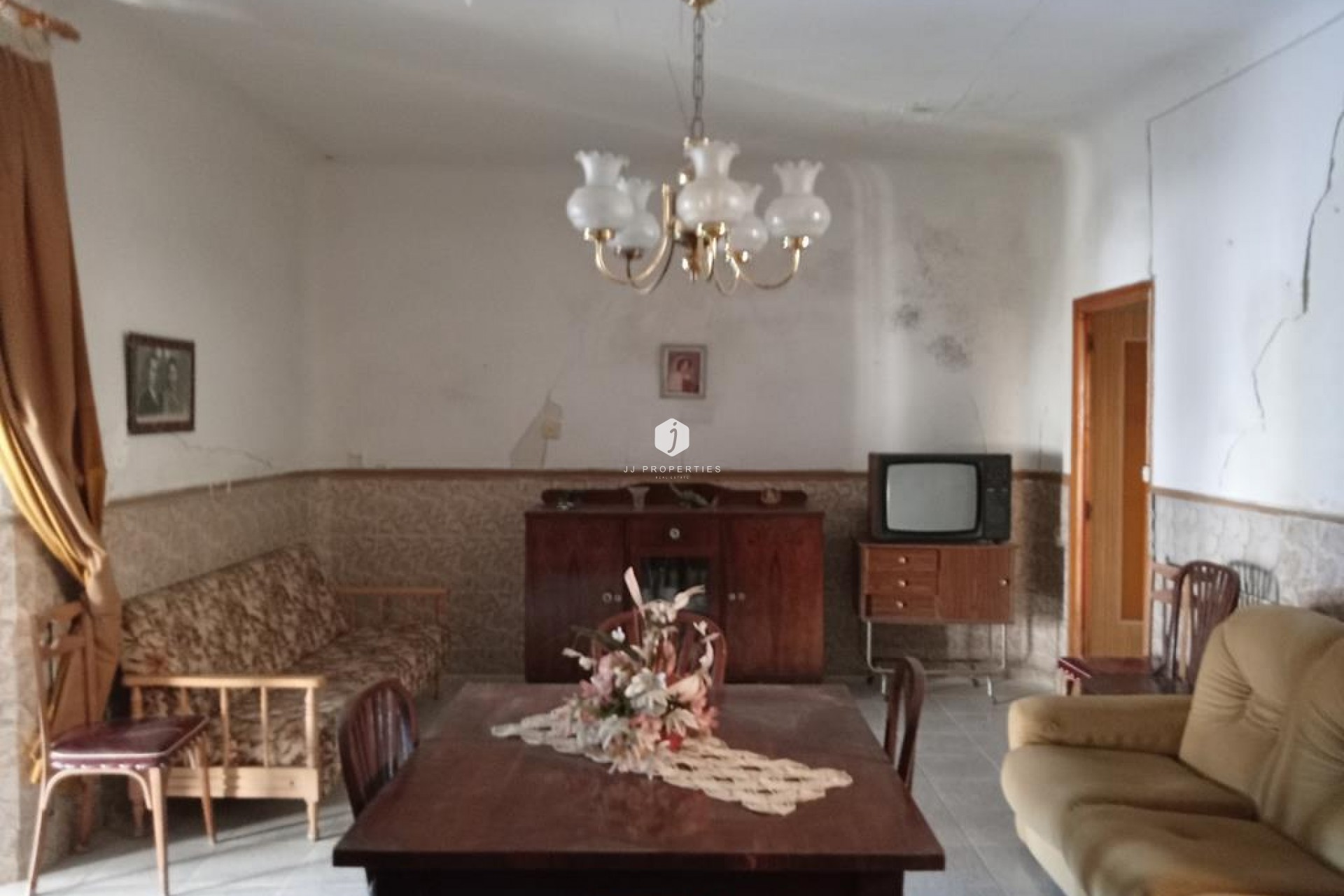 Resale - Chalet -
Los Montesinos