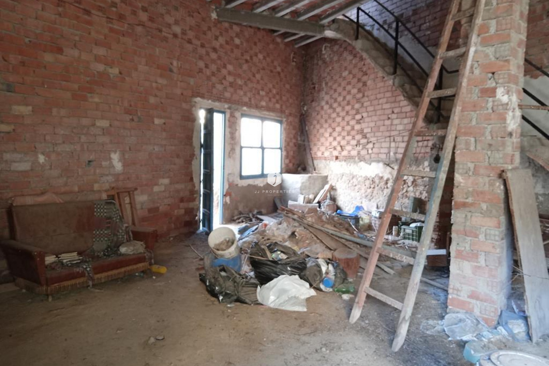 Resale - Chalet -
Los Montesinos