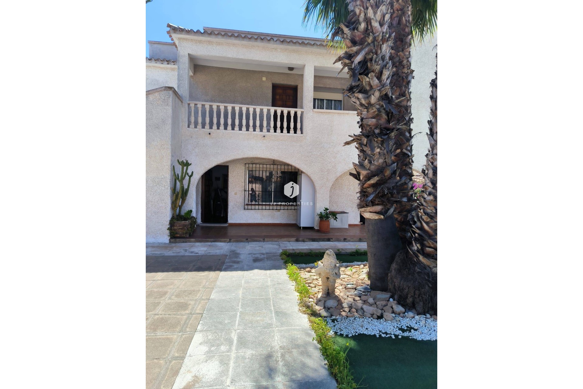 Resale - Chalet -
Orihuela Costa - Cabo Roig