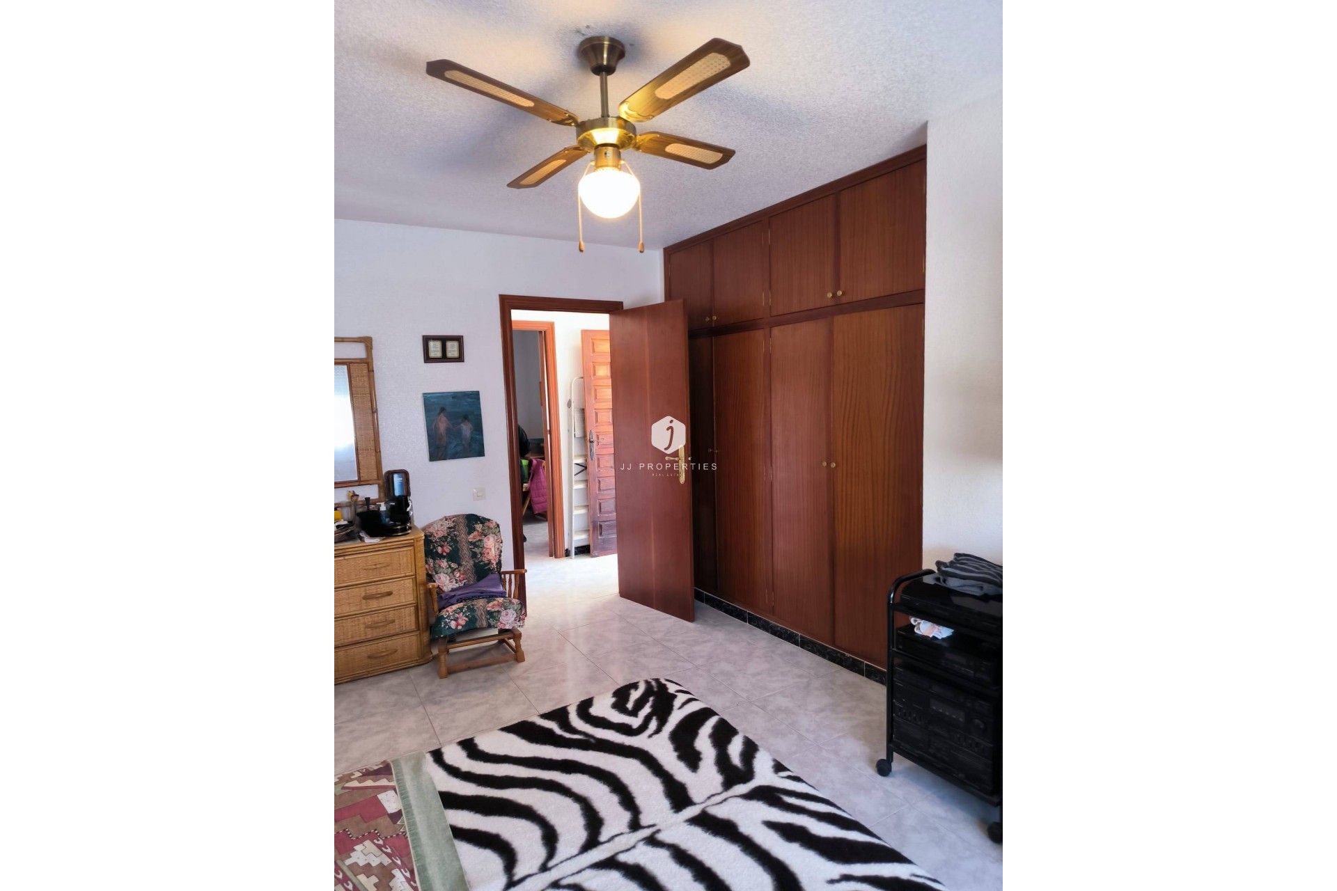 Resale - Chalet -
Orihuela Costa - Cabo Roig