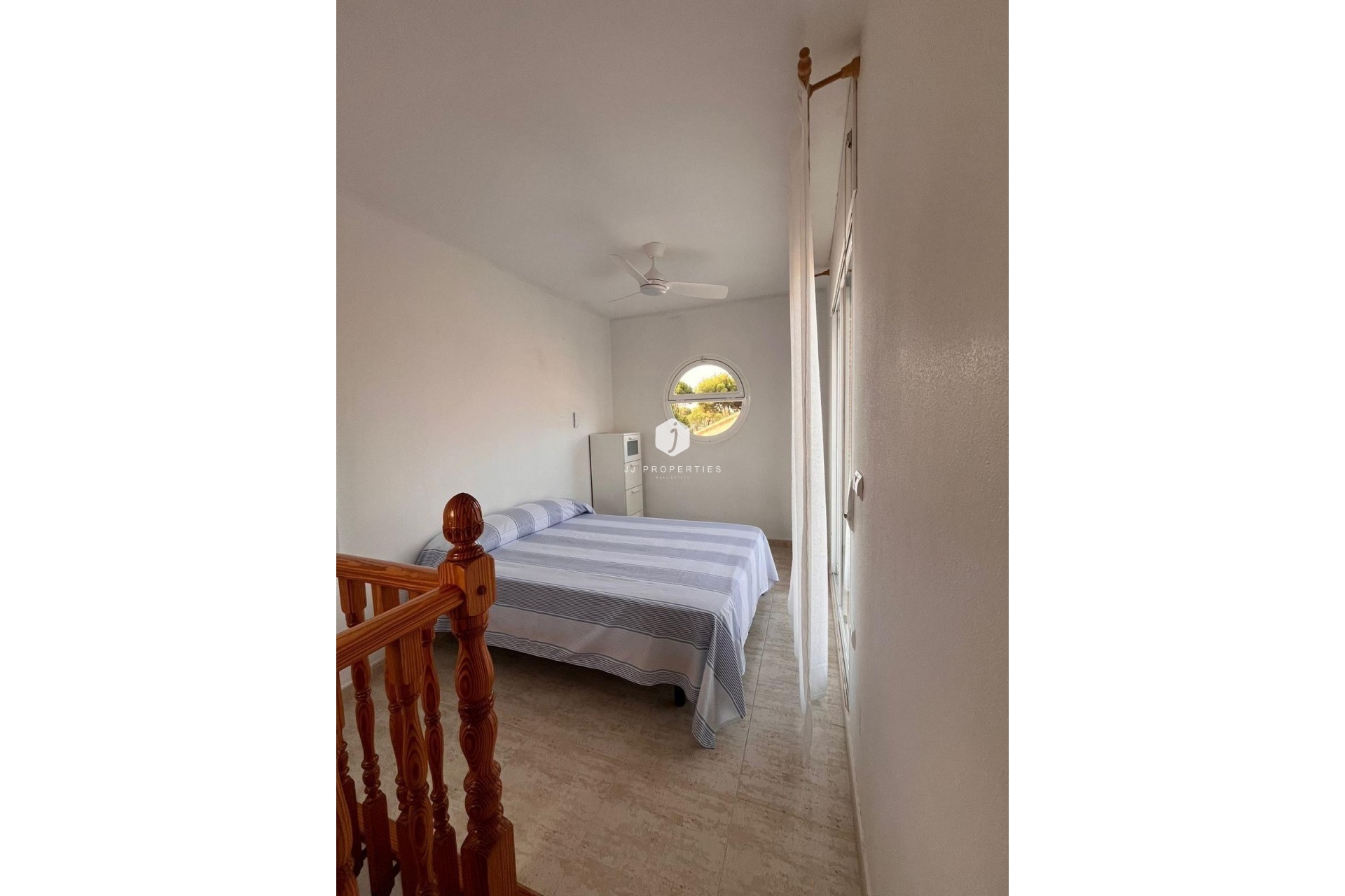 Resale - Chalet -
Orihuela Costa - Campoamor