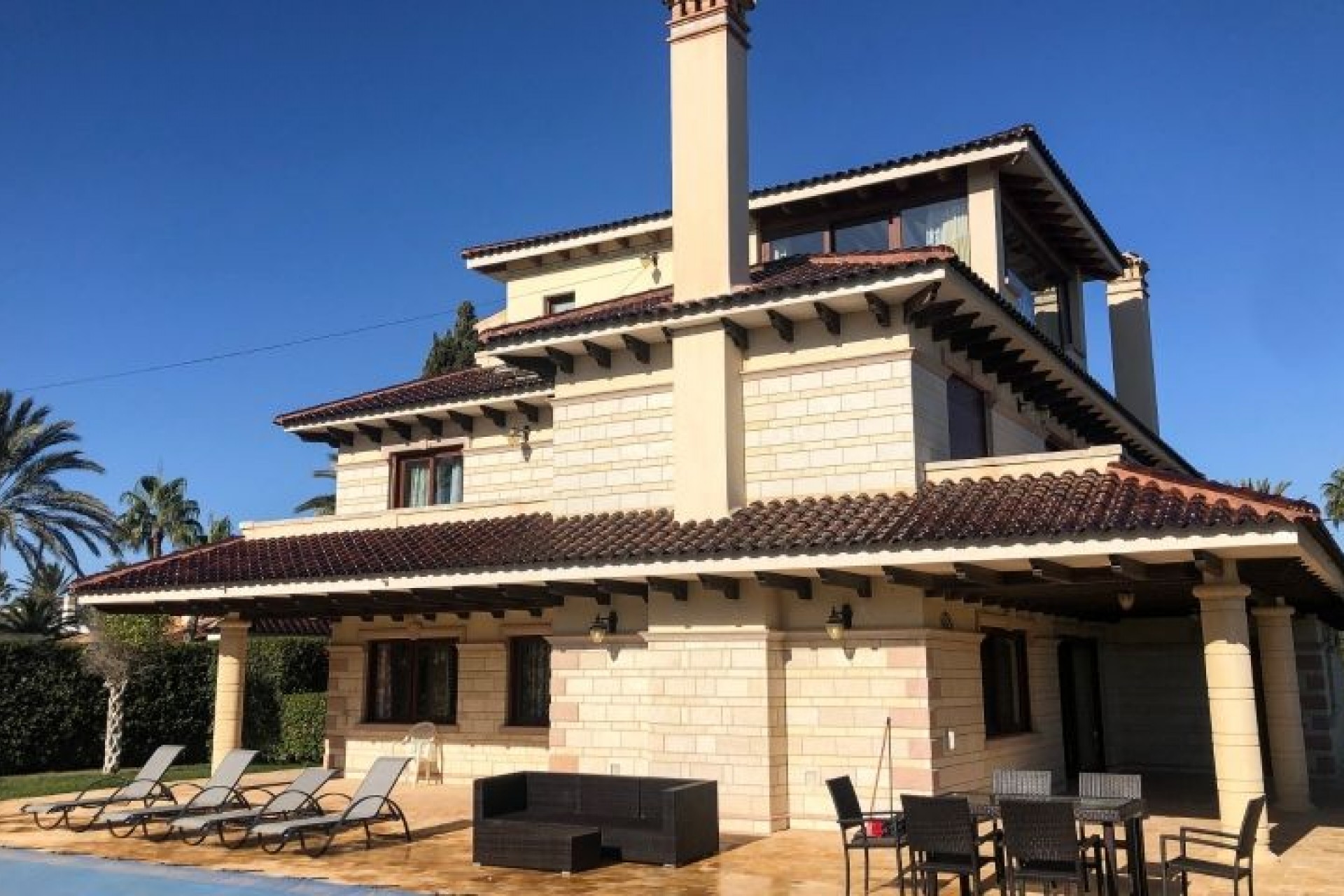 Resale - Chalet -
Orihuela Costa - Costa Blanca