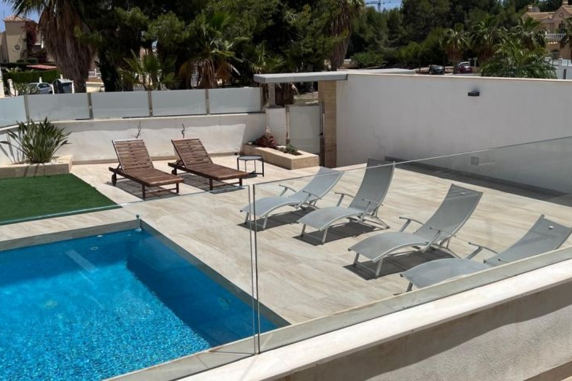 Resale - Chalet -
Orihuela Costa - Costa Blanca