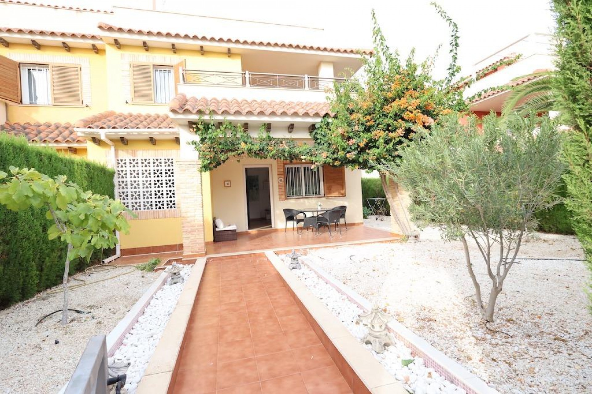 Resale - Chalet -
Orihuela Costa - Costa Blanca