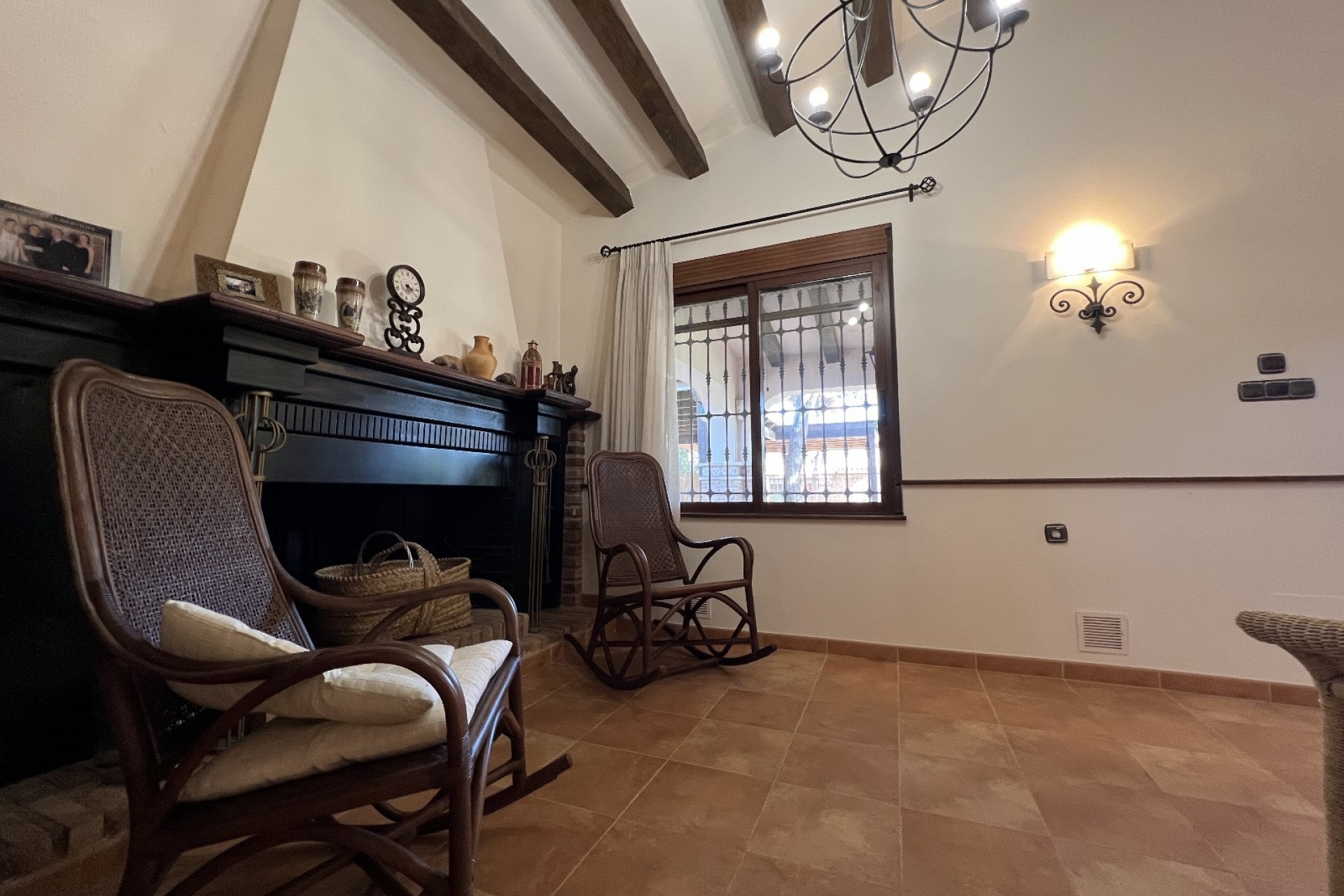 Resale - Chalet -
Orihuela Costa - Costa Blanca