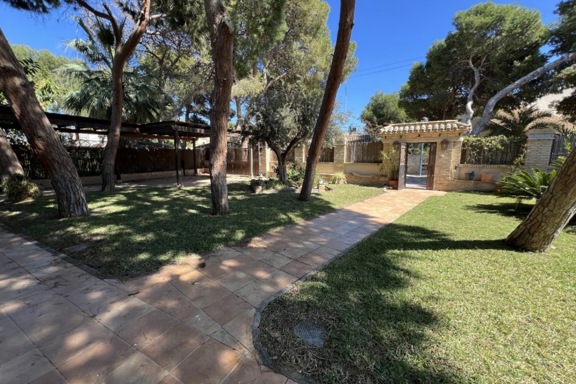 Resale - Chalet -
Orihuela Costa - Costa Blanca